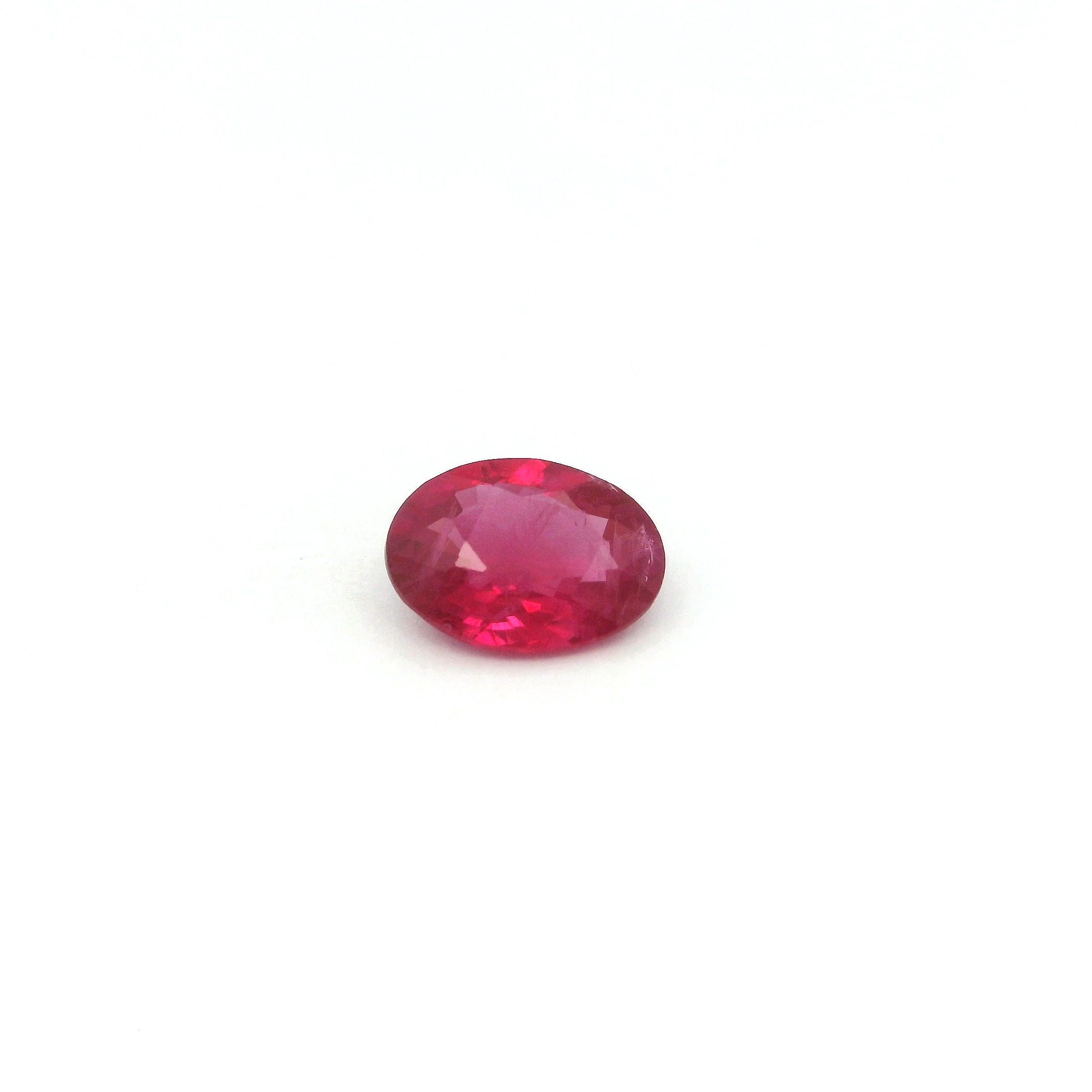 0.75 ct Oval Red Natural Ruby