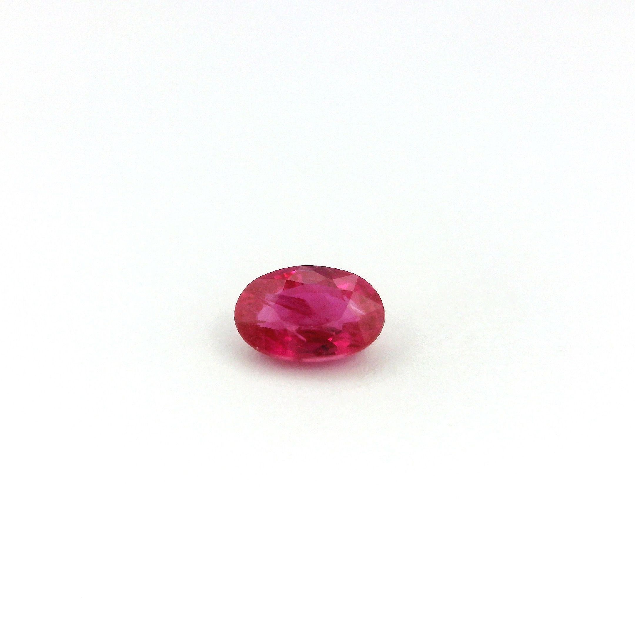0.62 ct Oval Red Natural Ruby