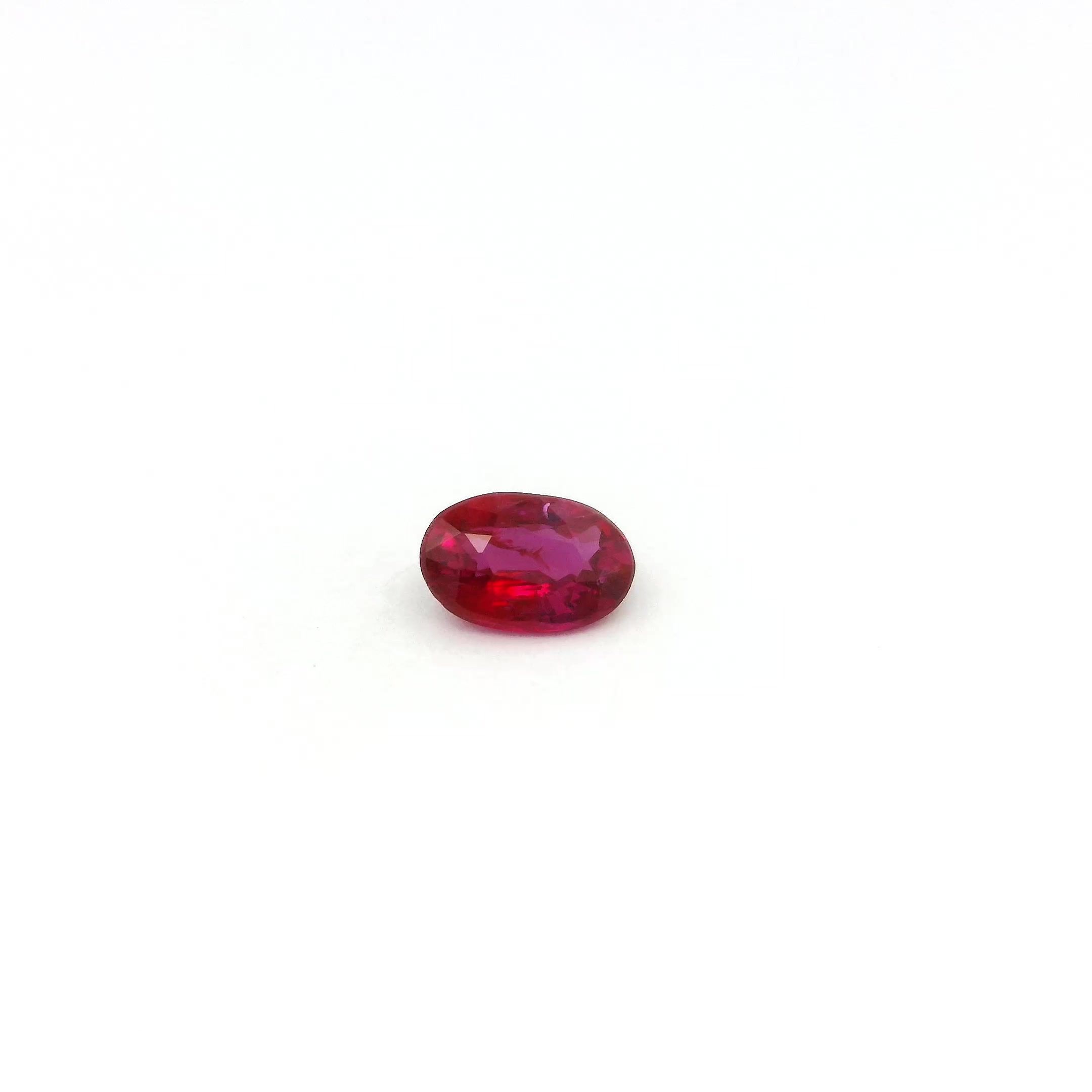 0.36 ct Oval Red Natural Ruby
