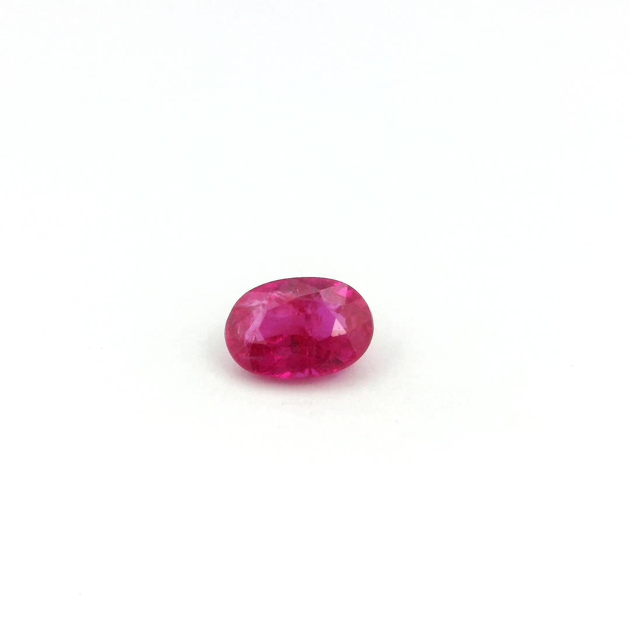 0.65 ct Oval Red Natural Ruby