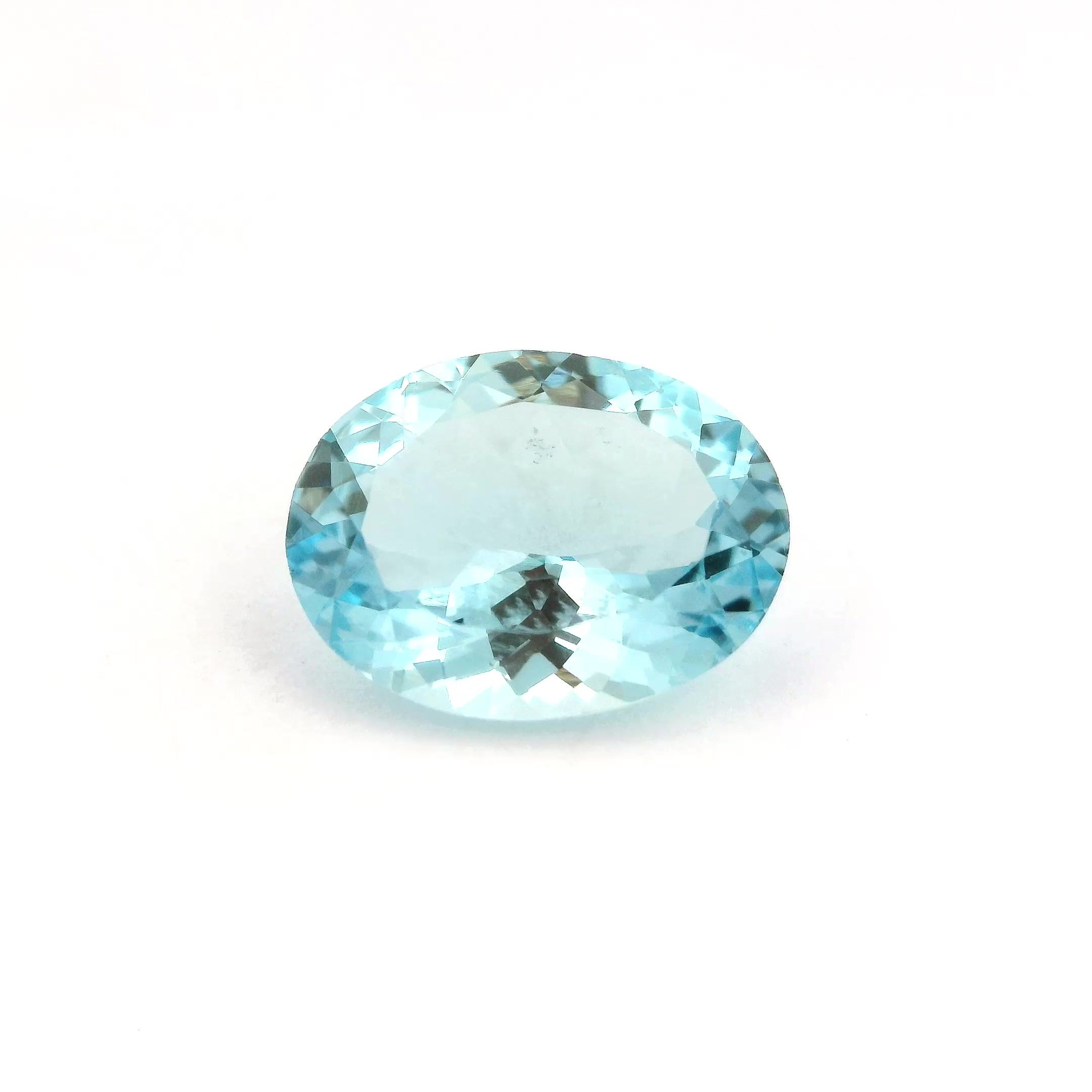2.82 ct Oval Blue Natural Aquamarine