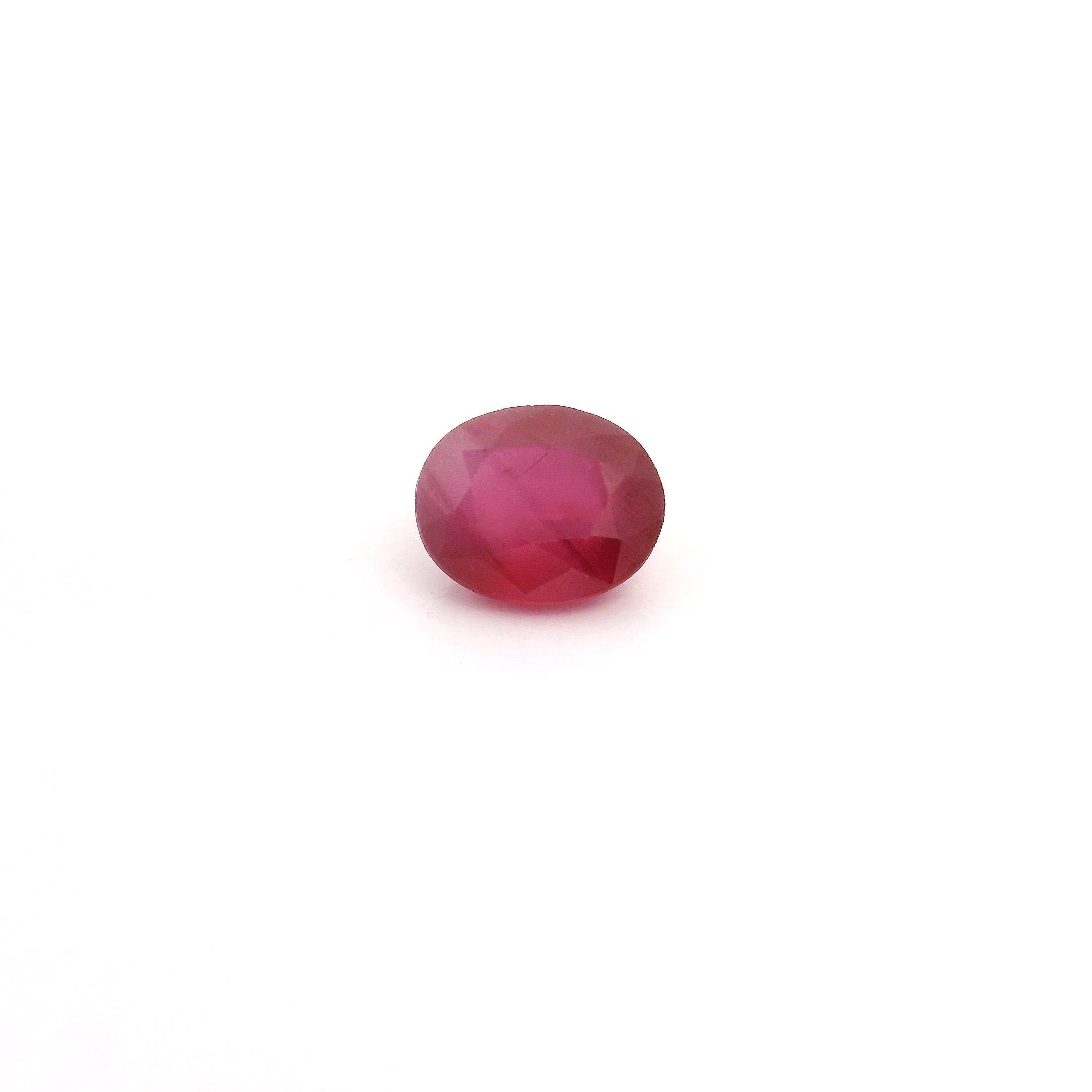0.72 ct Oval Red Natural Ruby