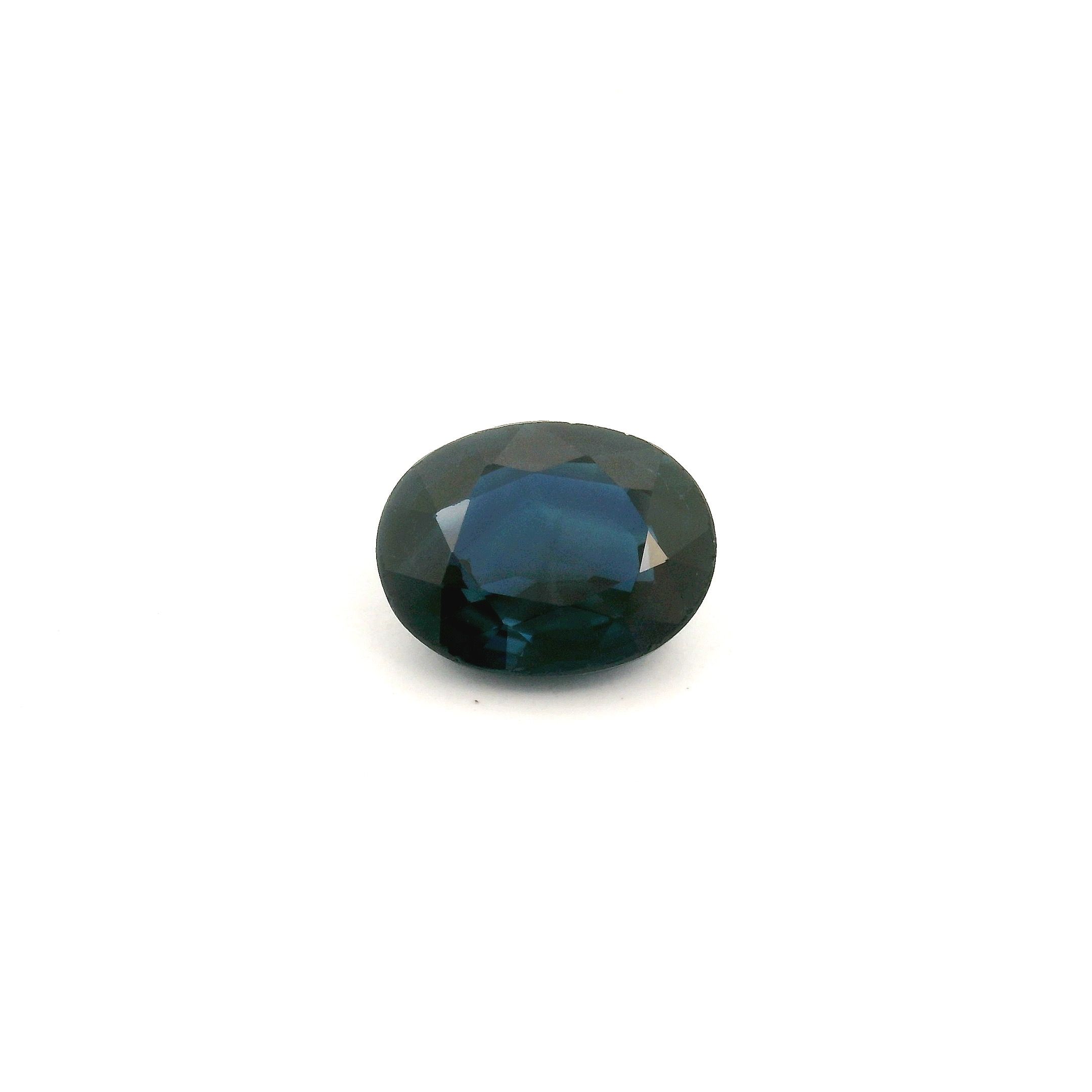 2.22 ct Oval Blue Natural Sapphire