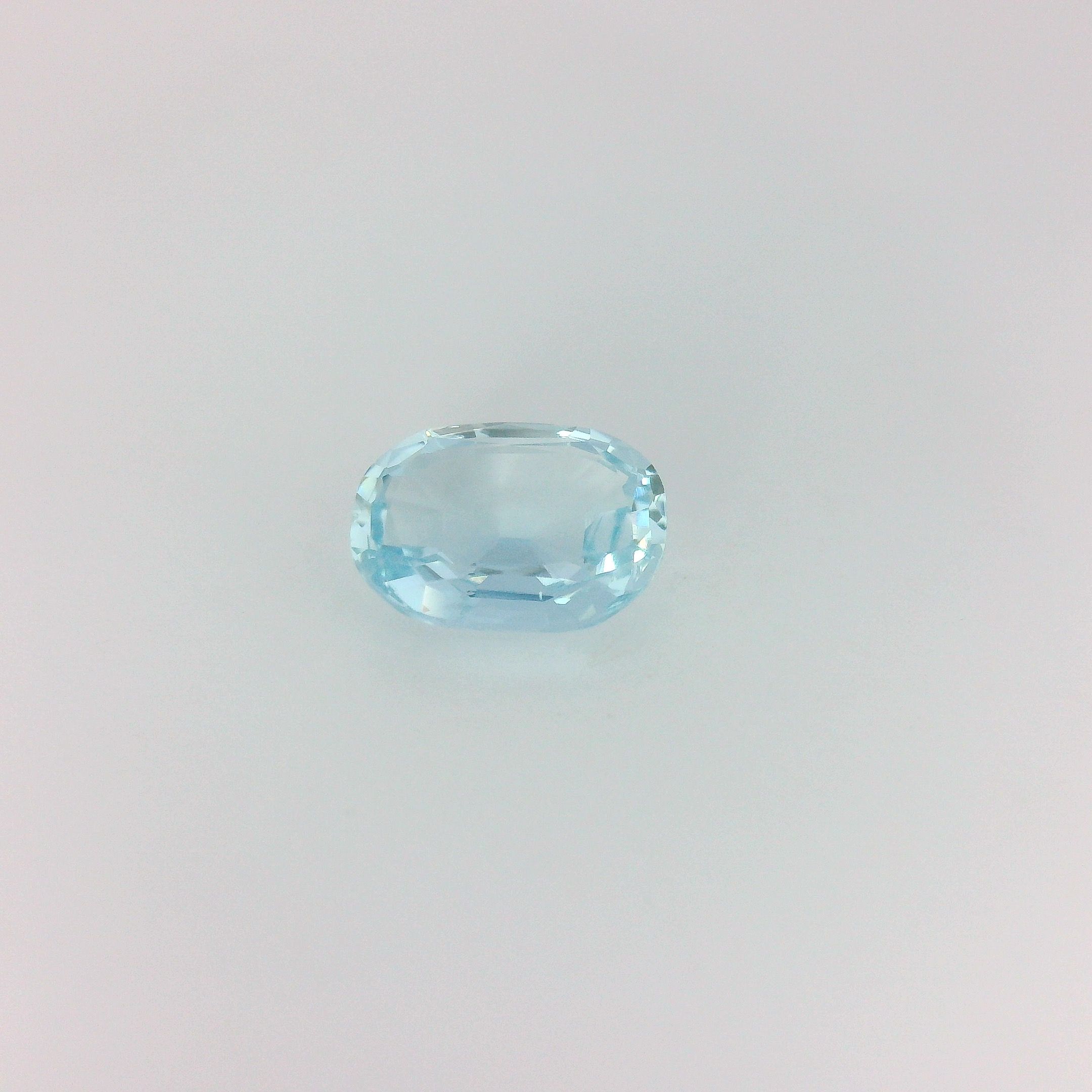 0.97 ct Oval Blue Natural Aquamarine
