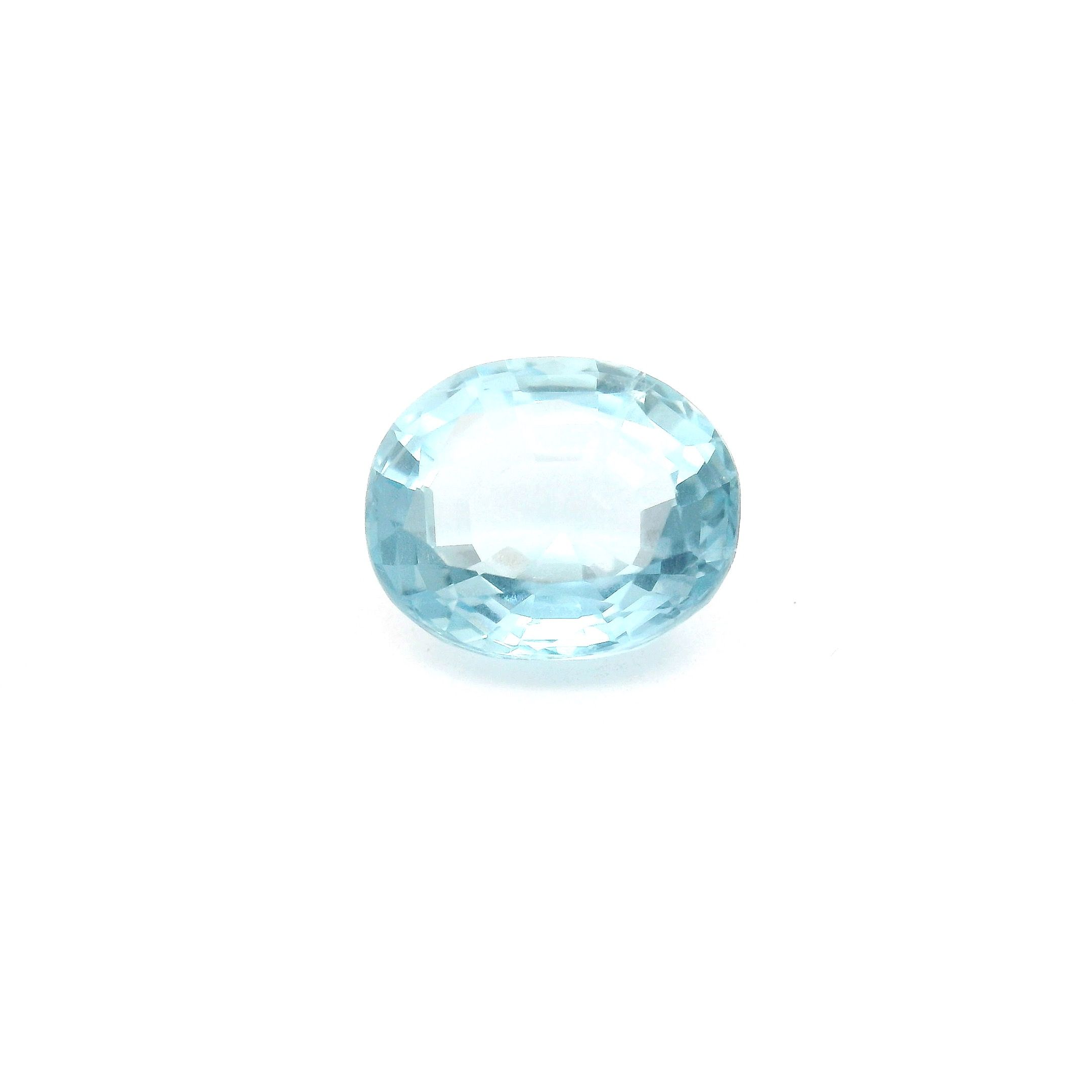 1.69 ct Oval Blue Natural Aquamarine