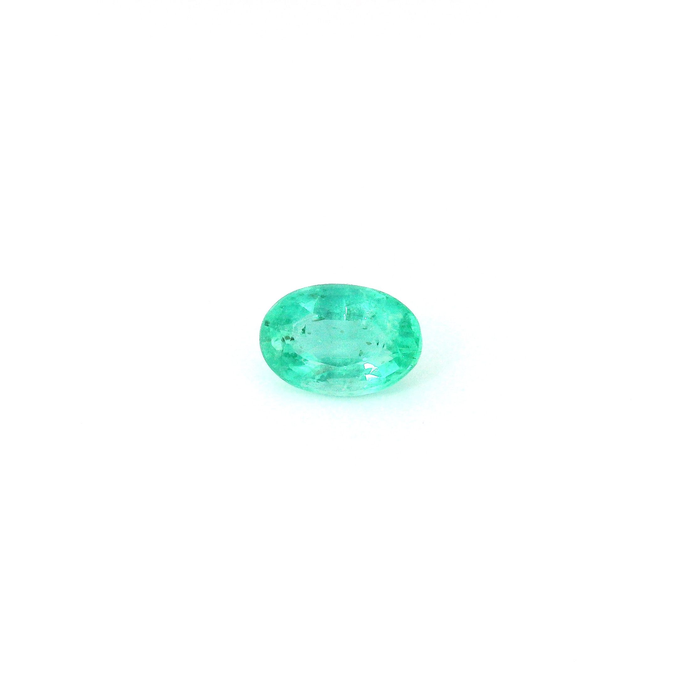 0.53 ct Oval Green Natural Emerald