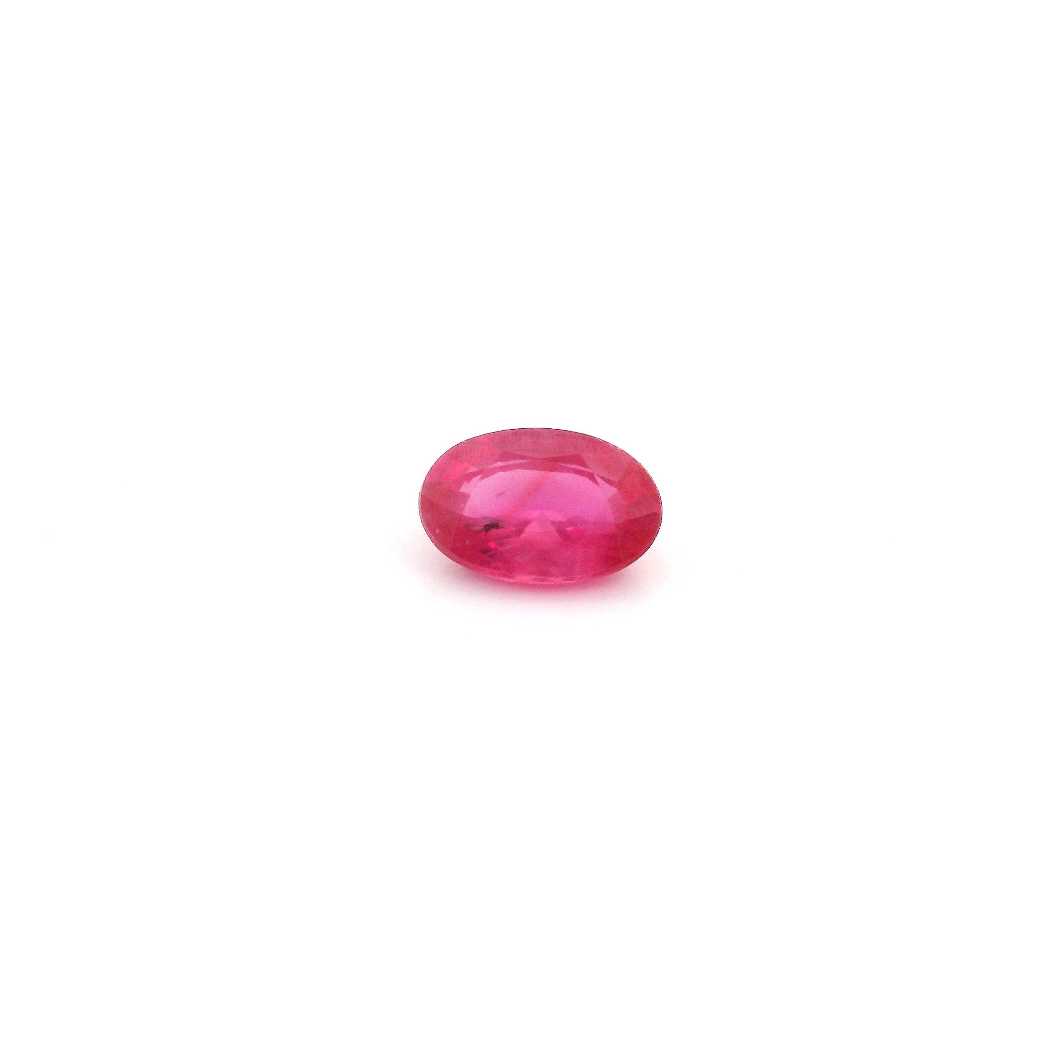 0.53 ct Oval Red Natural Ruby