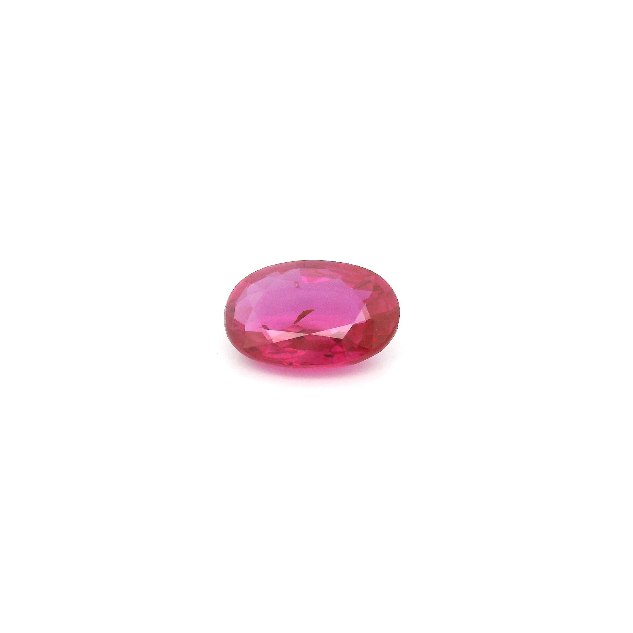 0.85 ct Oval Red Natural Ruby