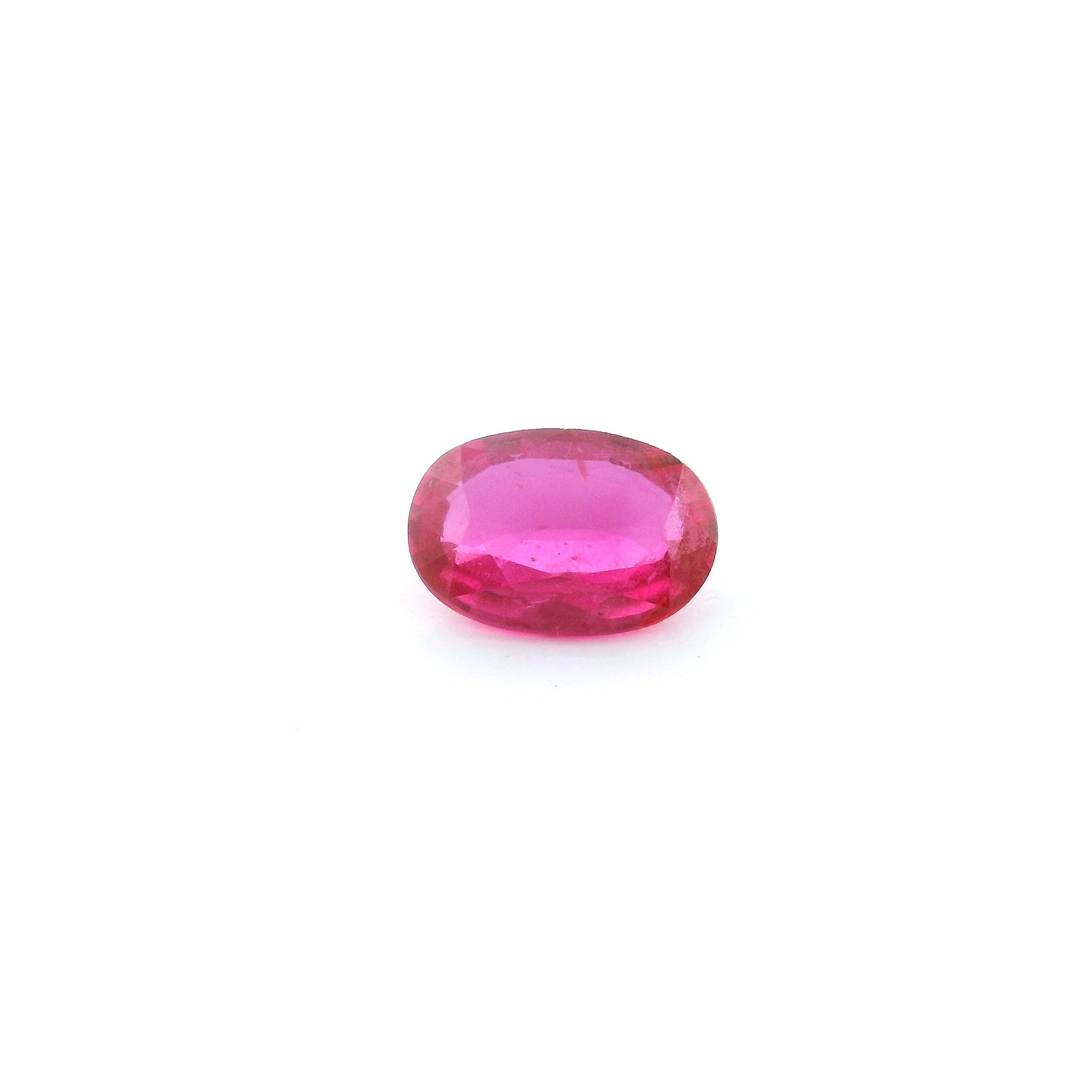 0.87 ct Oval Red Natural Ruby