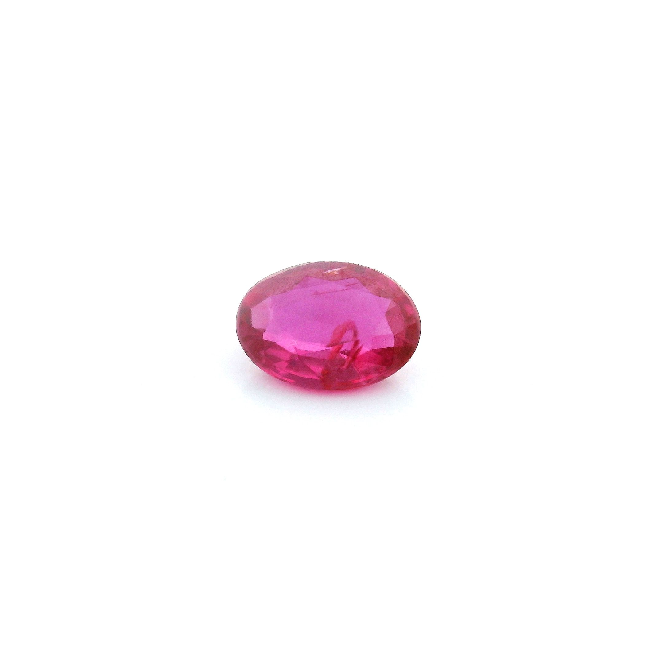 0.87 ct Oval Red Natural Ruby