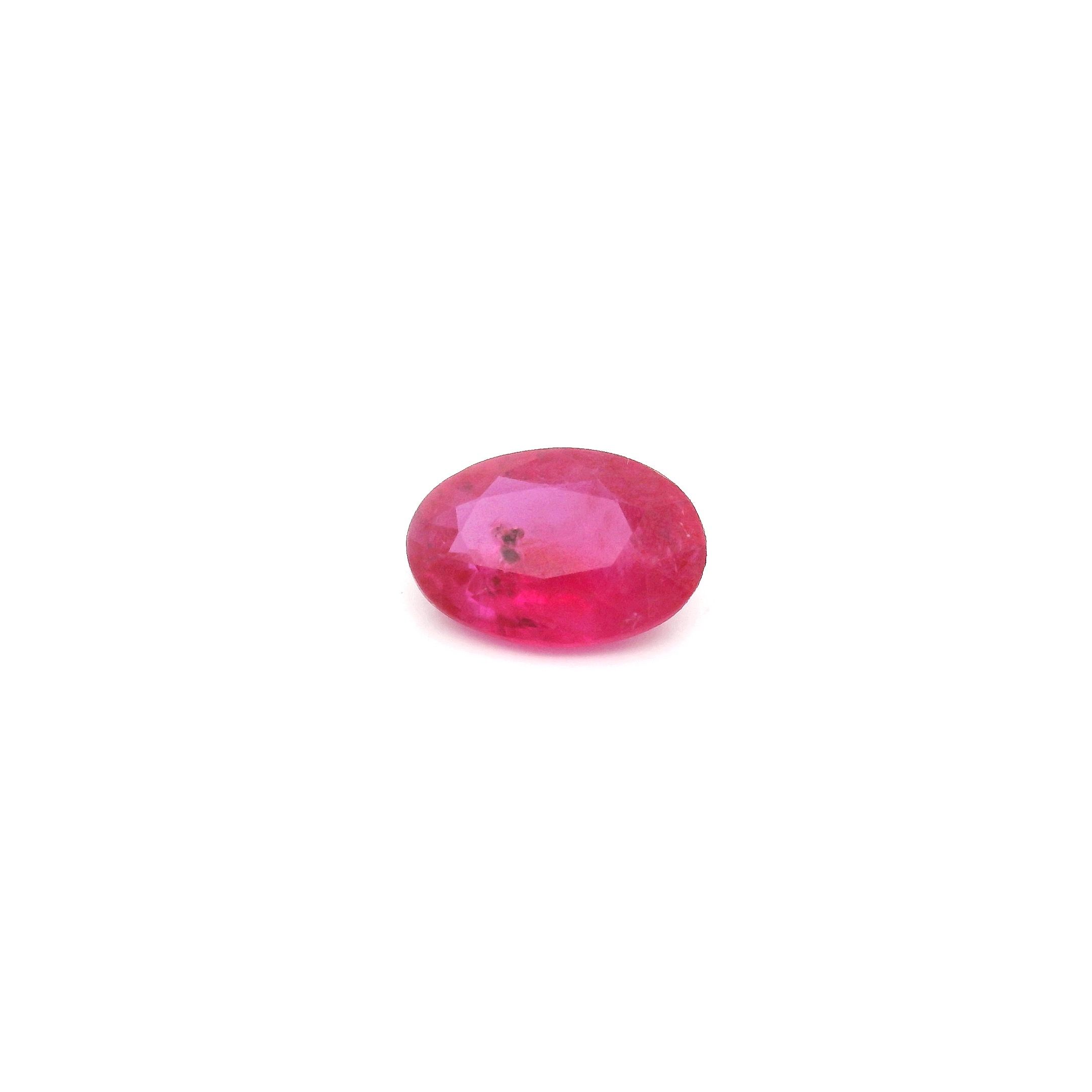 0.84 ct Oval Red Natural Ruby