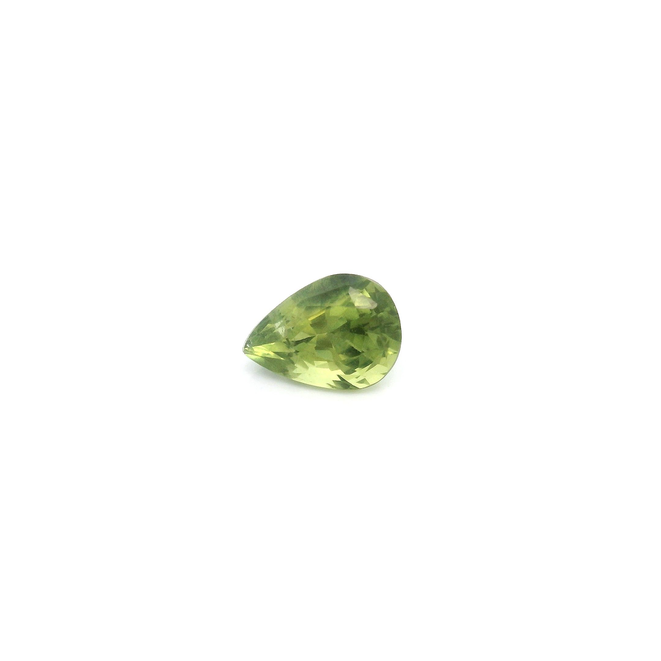 0.67 ct Pear Green Natural Sapphire
