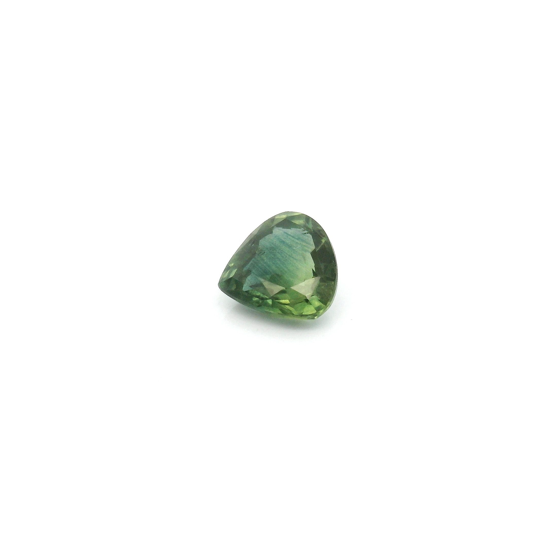 0.75 ct Pear Green Natural Sapphire