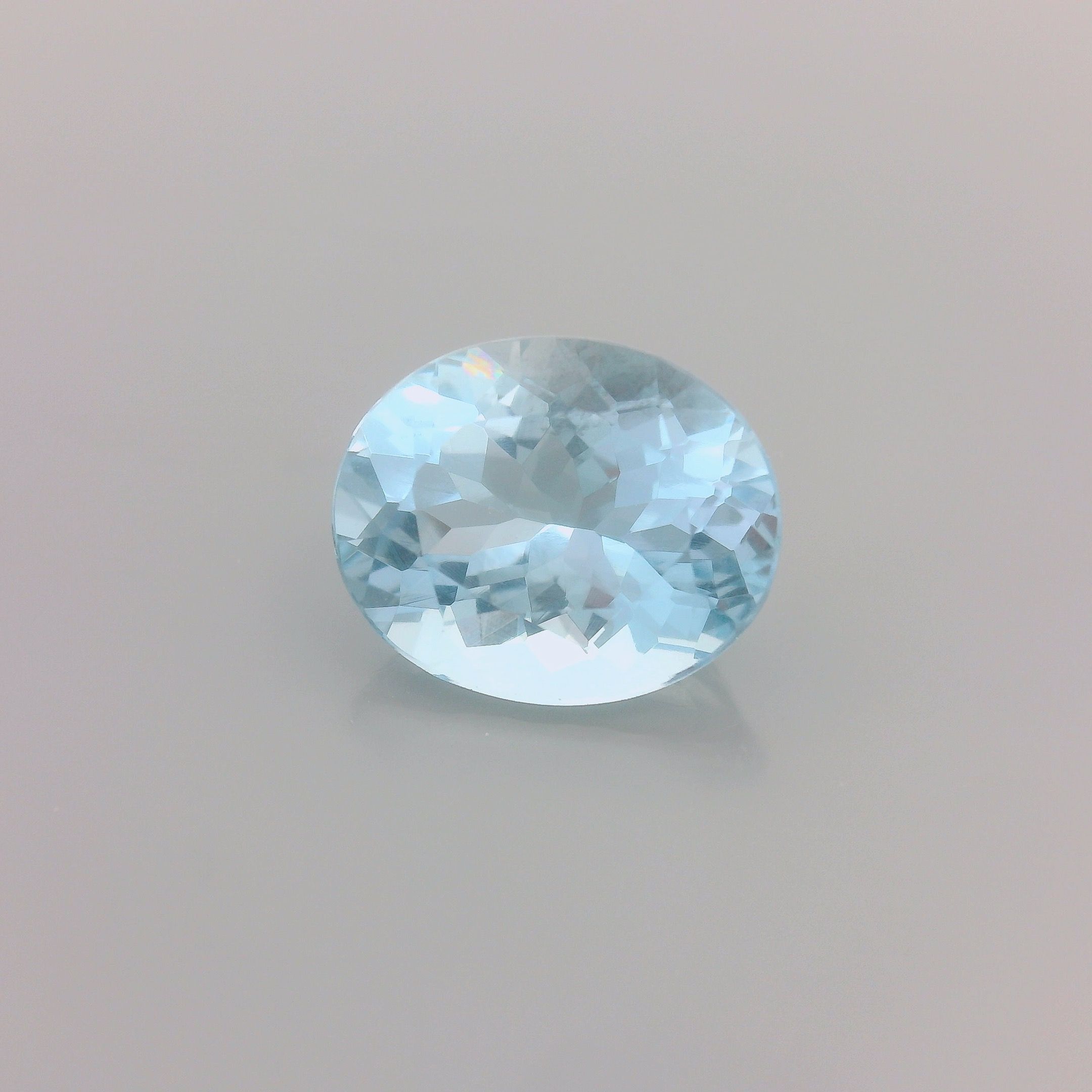 2.58 ct Oval Blue Natural Aquamarine