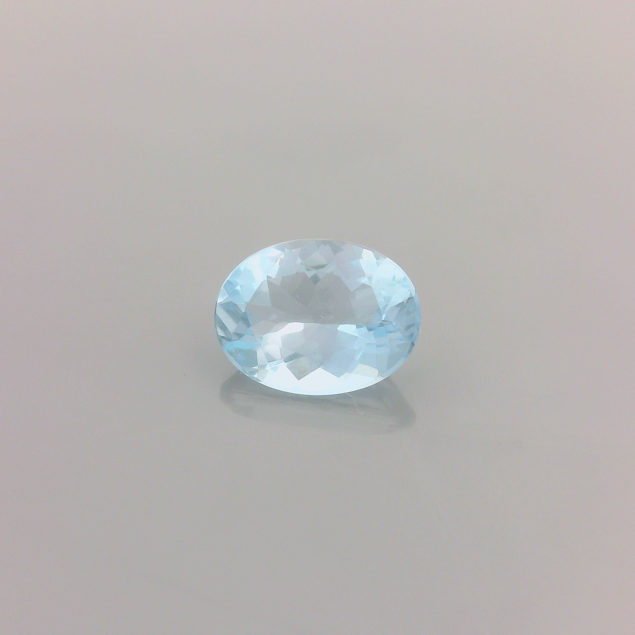 1.07 ct Oval Blue Natural Aquamarine
