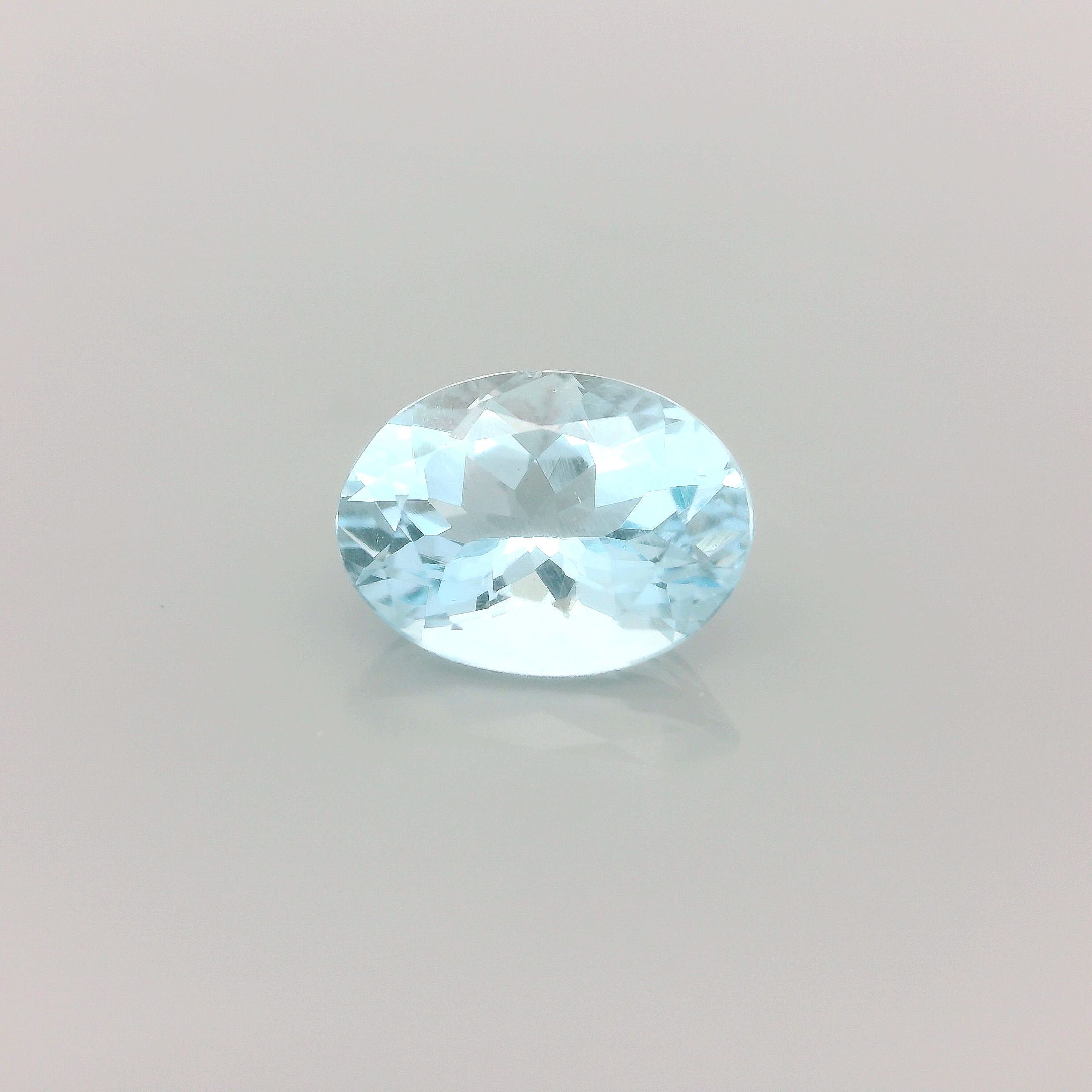 1.14 ct Oval Blue Natural Aquamarine