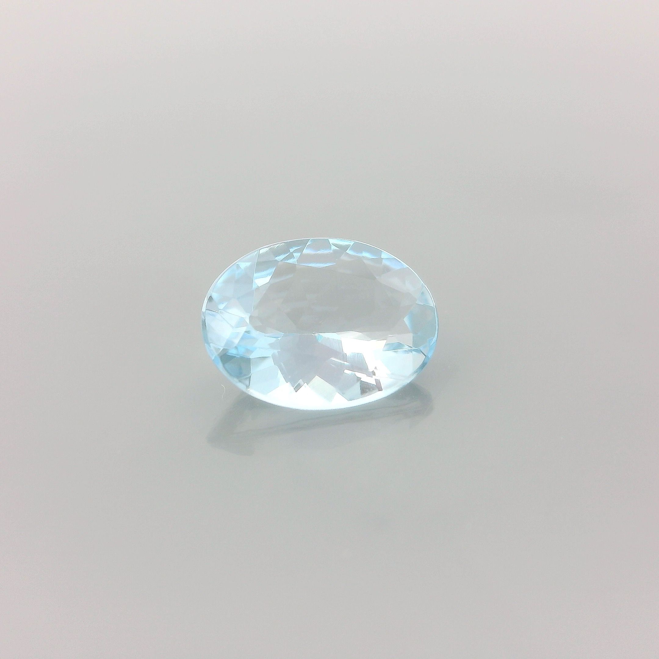 0.97 ct Oval Blue Natural Aquamarine