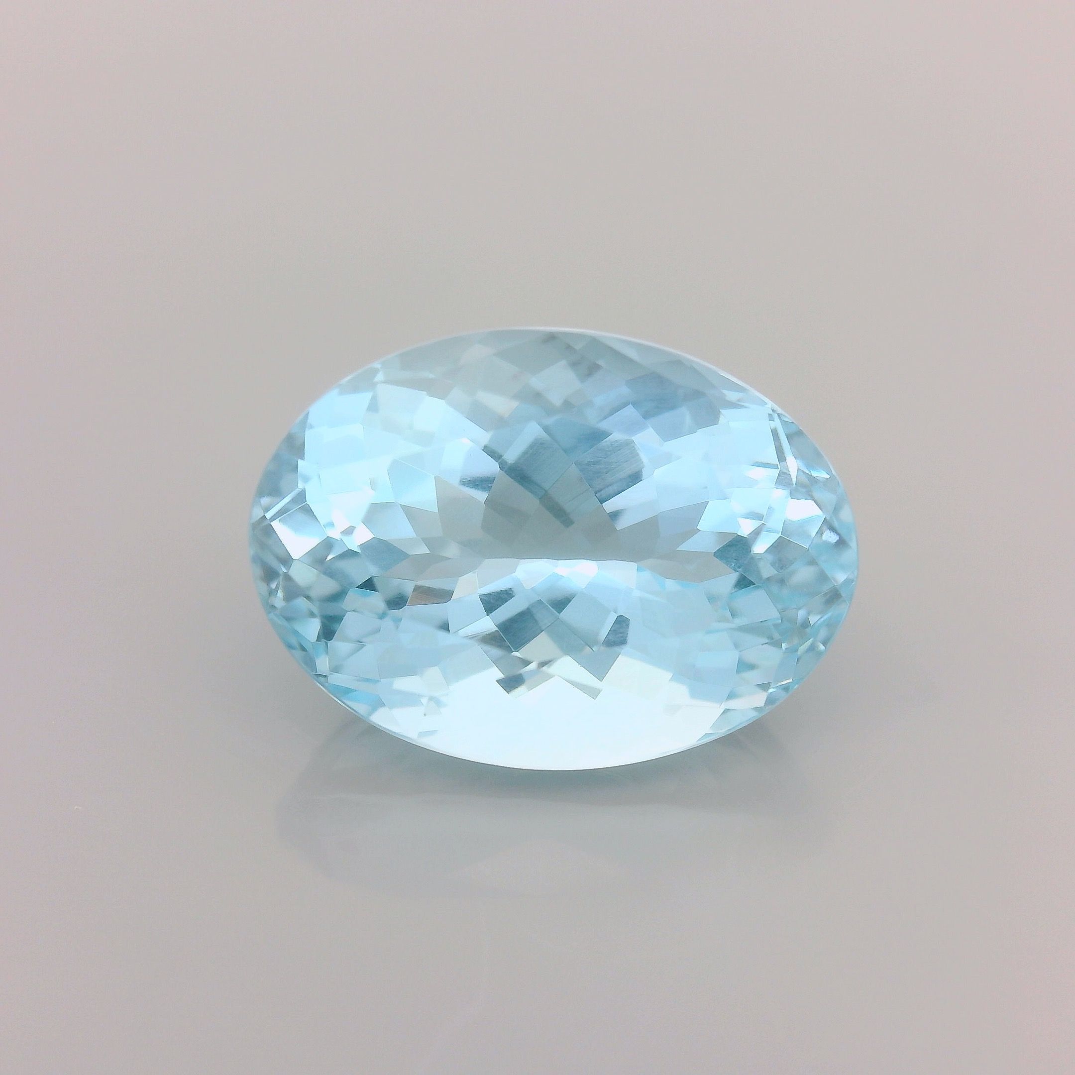 5.93 ct Oval Blue Natural Aquamarine