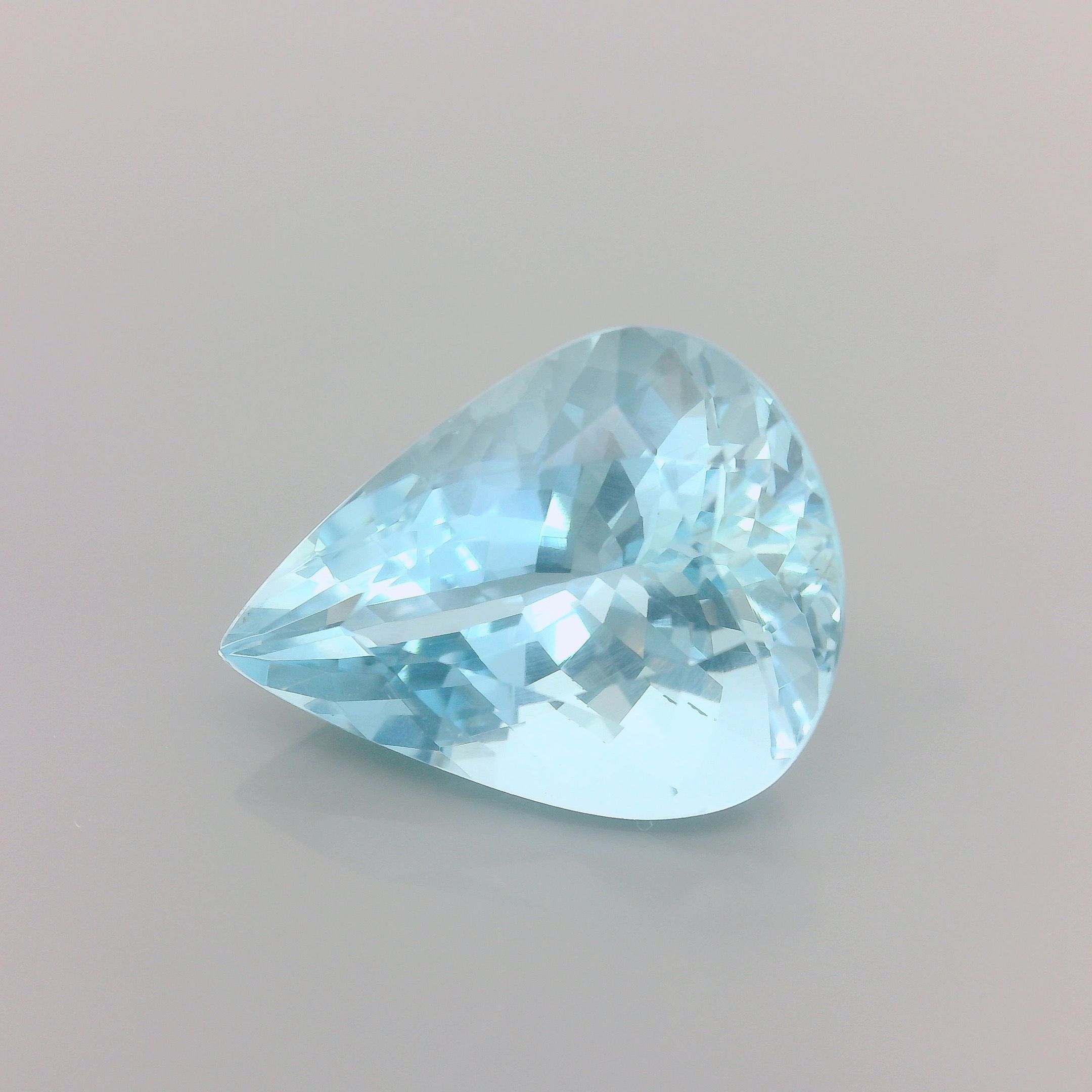 5.15 ct Pear Blue Natural Aquamarine