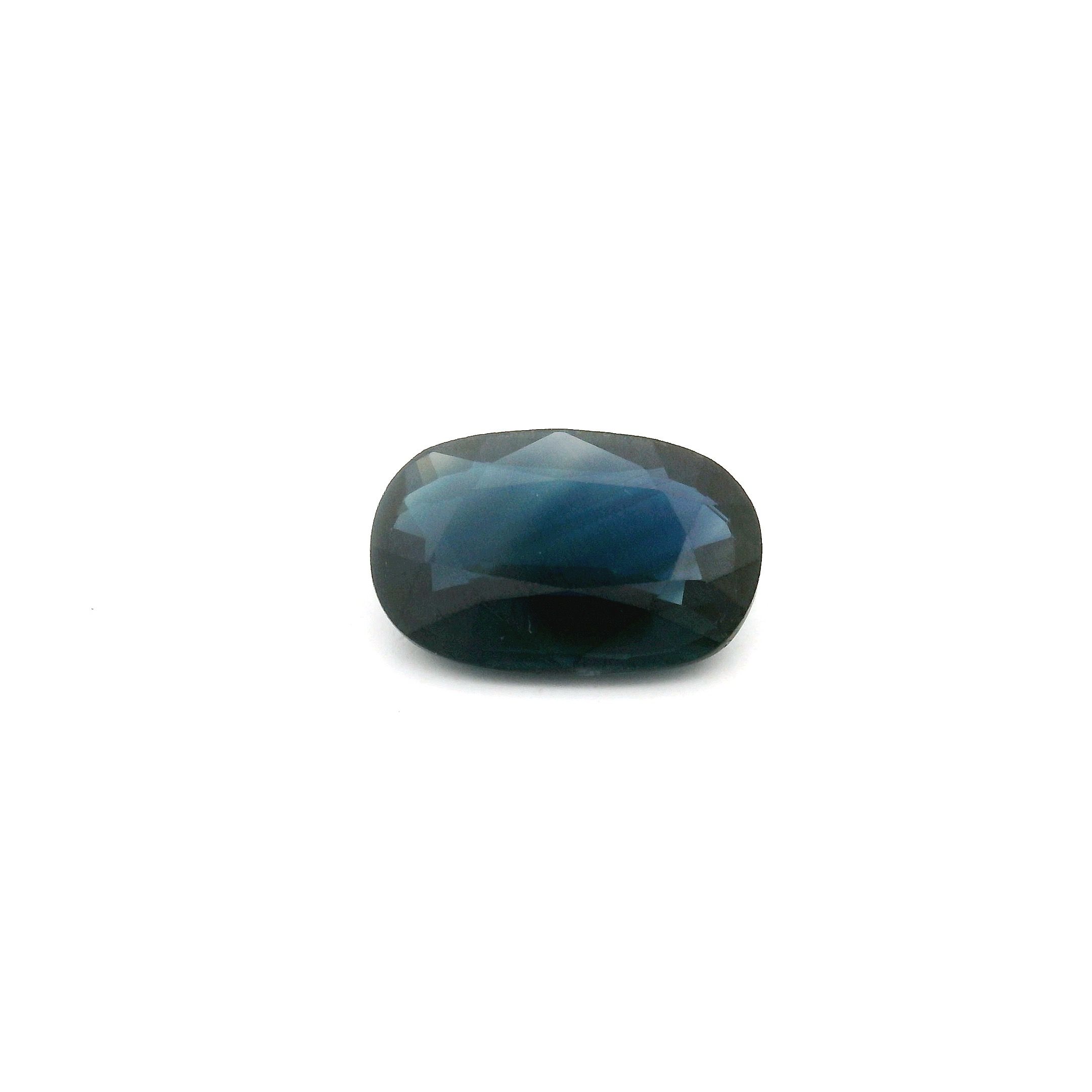 1.75 ct Oval Blue Natural Sapphire