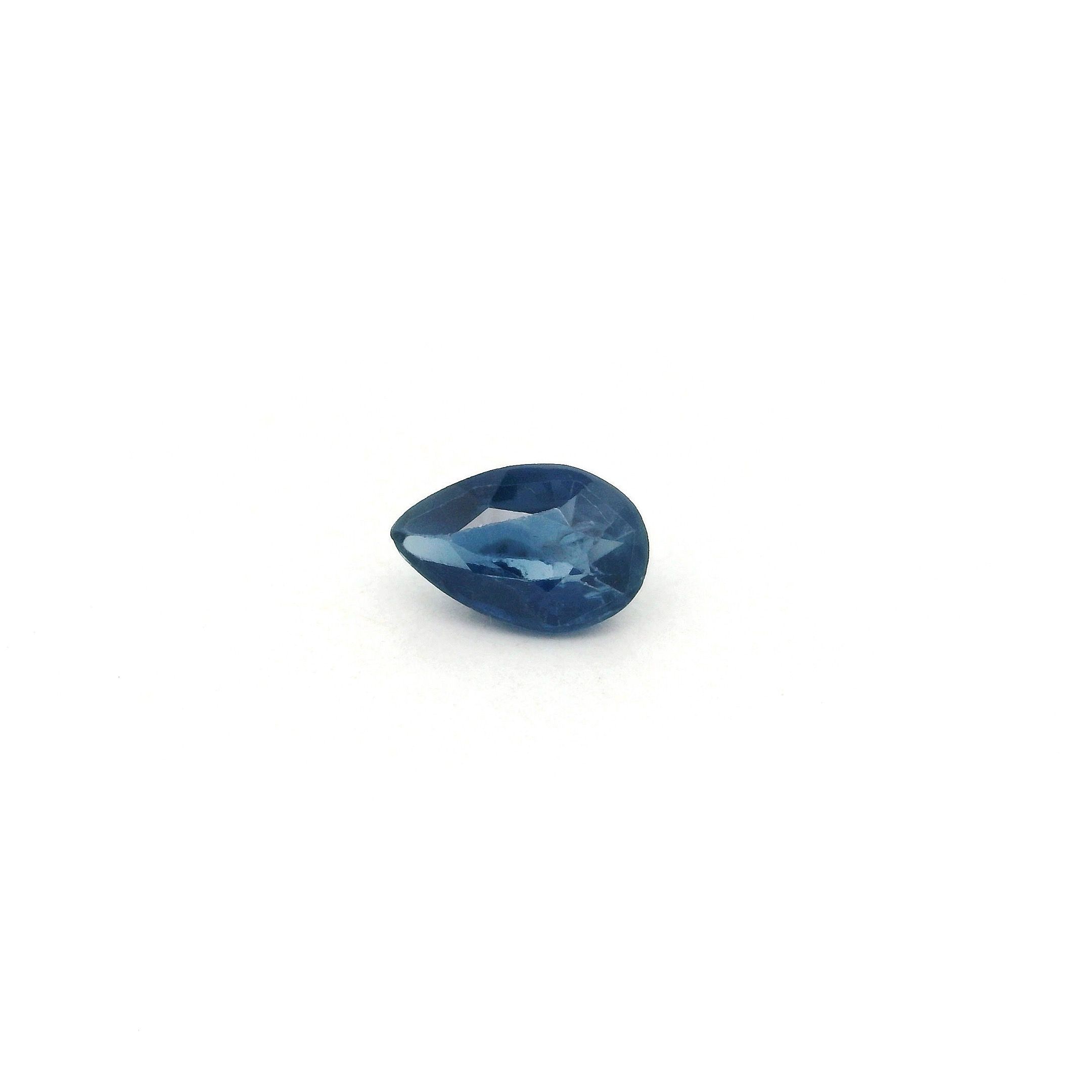 0.50 ct Pear Blue Natural Sapphire