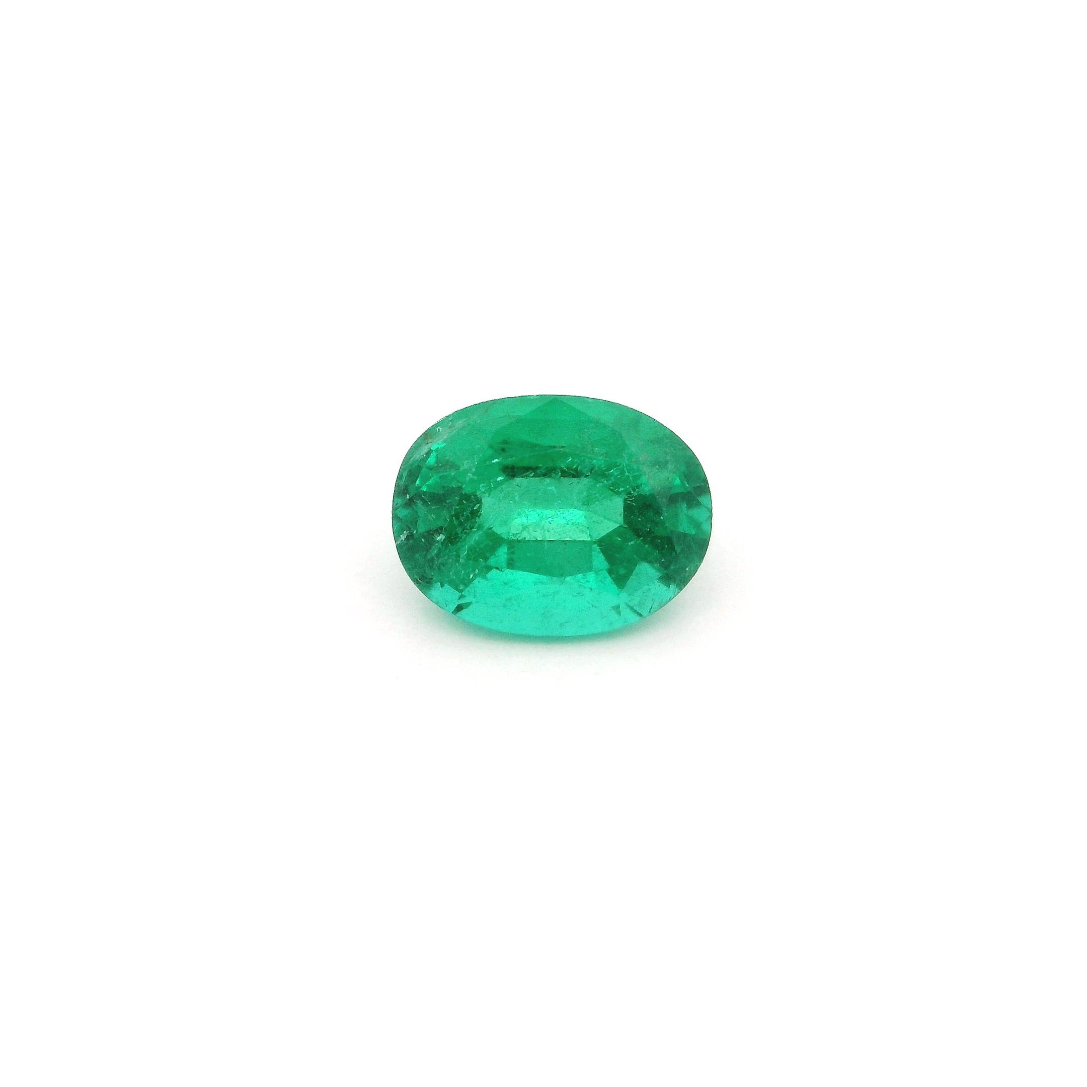 1.47 ct Oval Green Natural Emerald