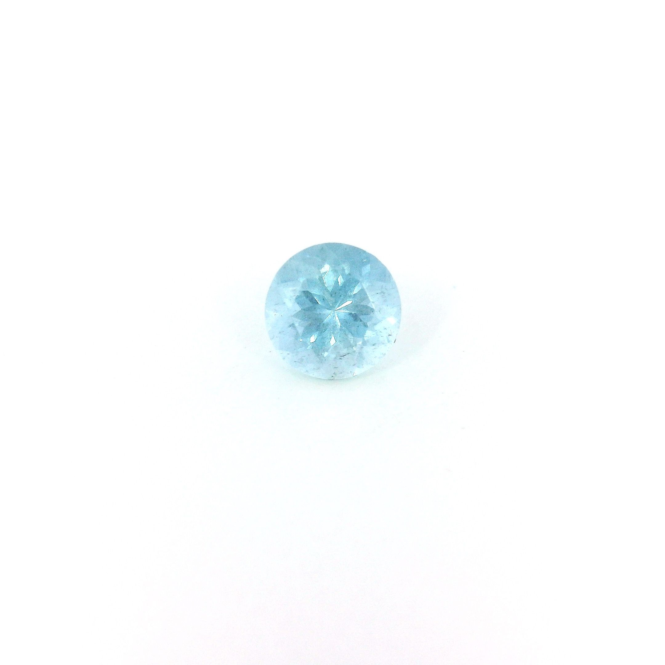 0.55 ct Round Blue Natural Aquamarine