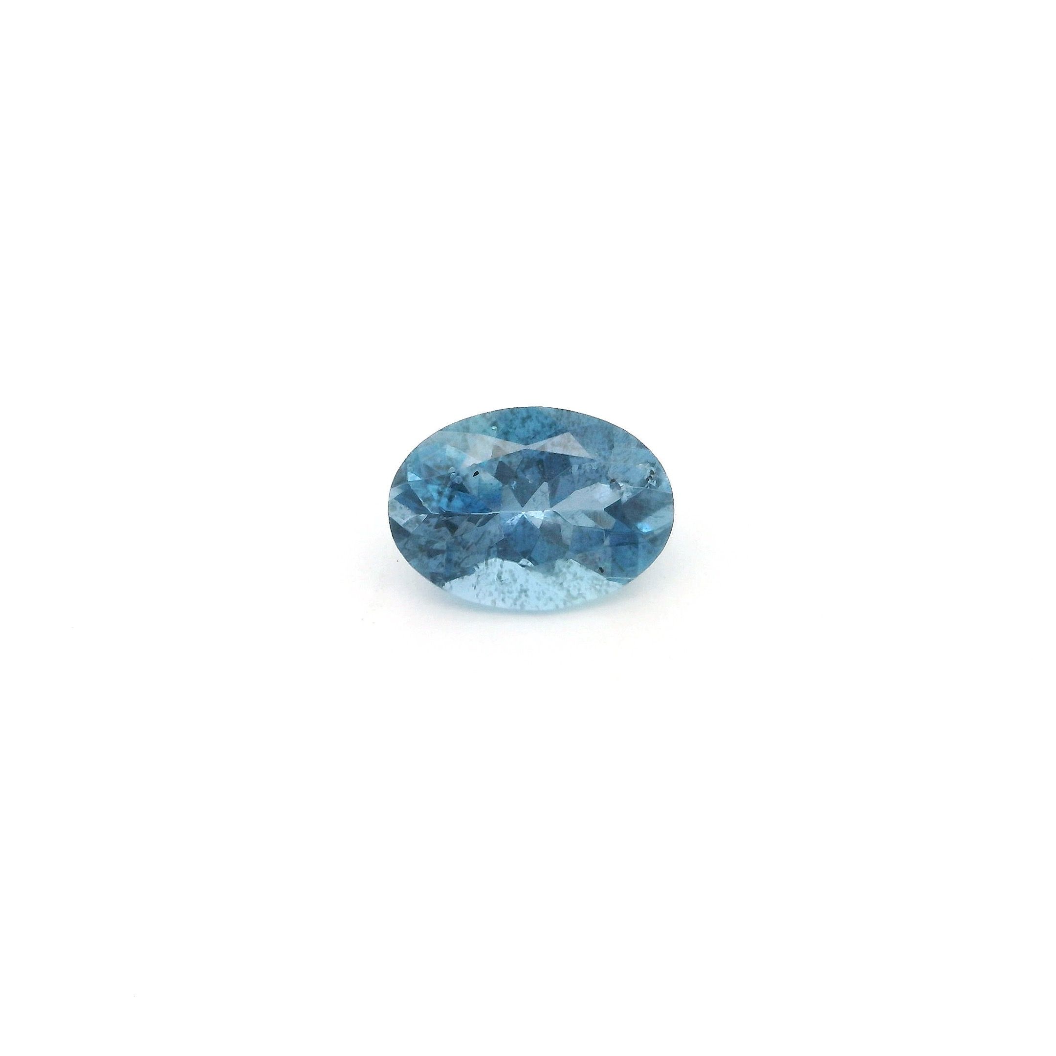 0.61 ct Oval Blue Natural Aquamarine