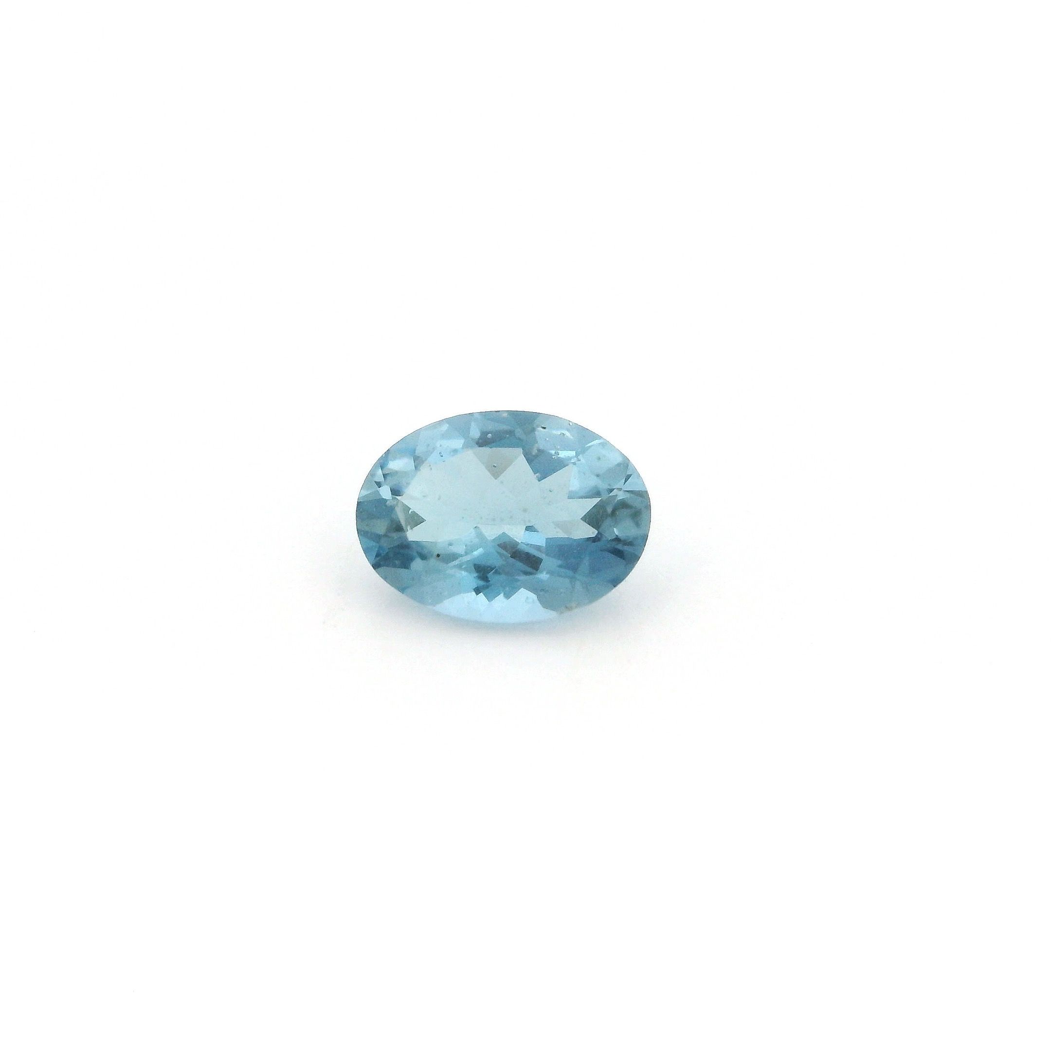 0.65 ct Oval Blue Natural Aquamarine