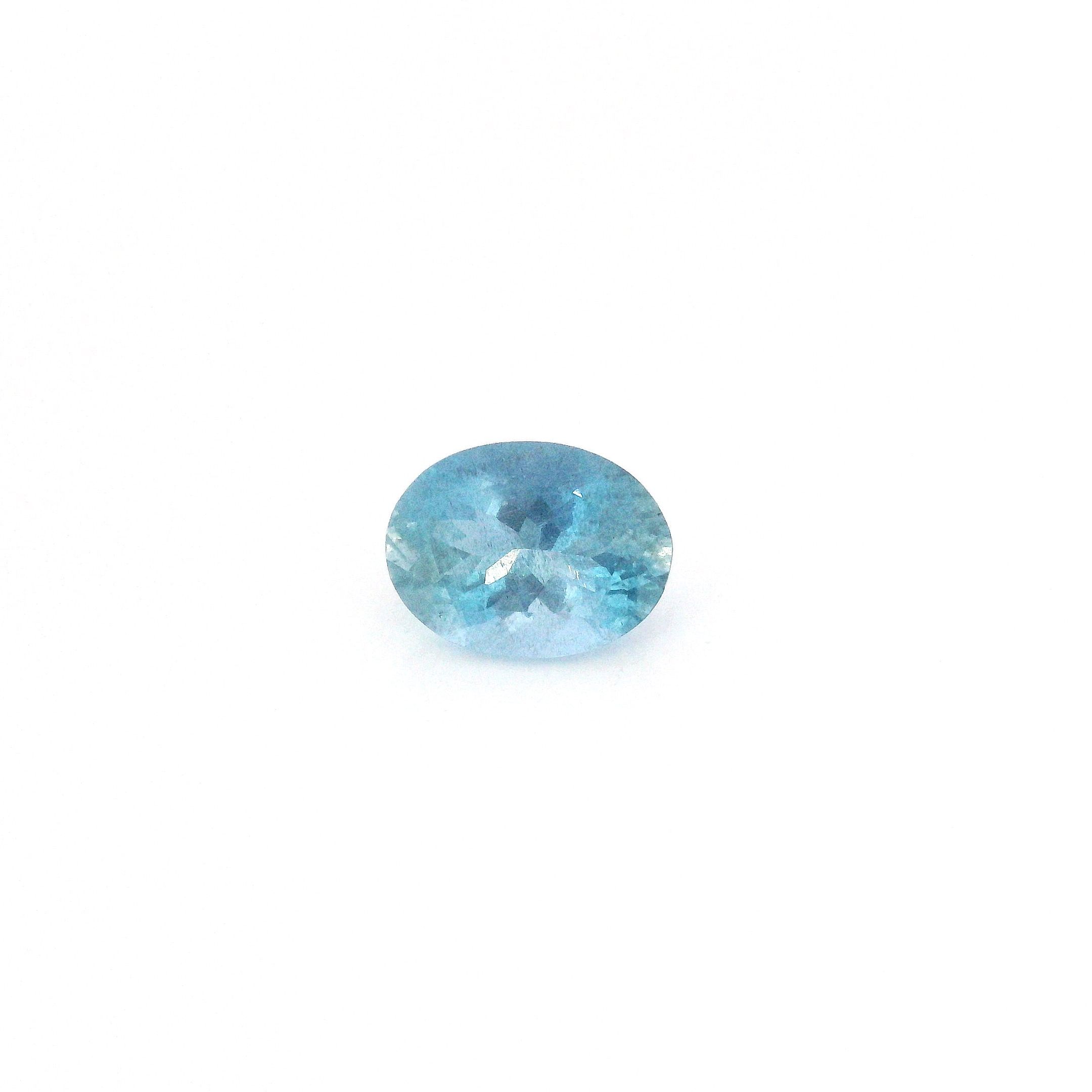 1.55 ct Oval Blue Natural Aquamarine