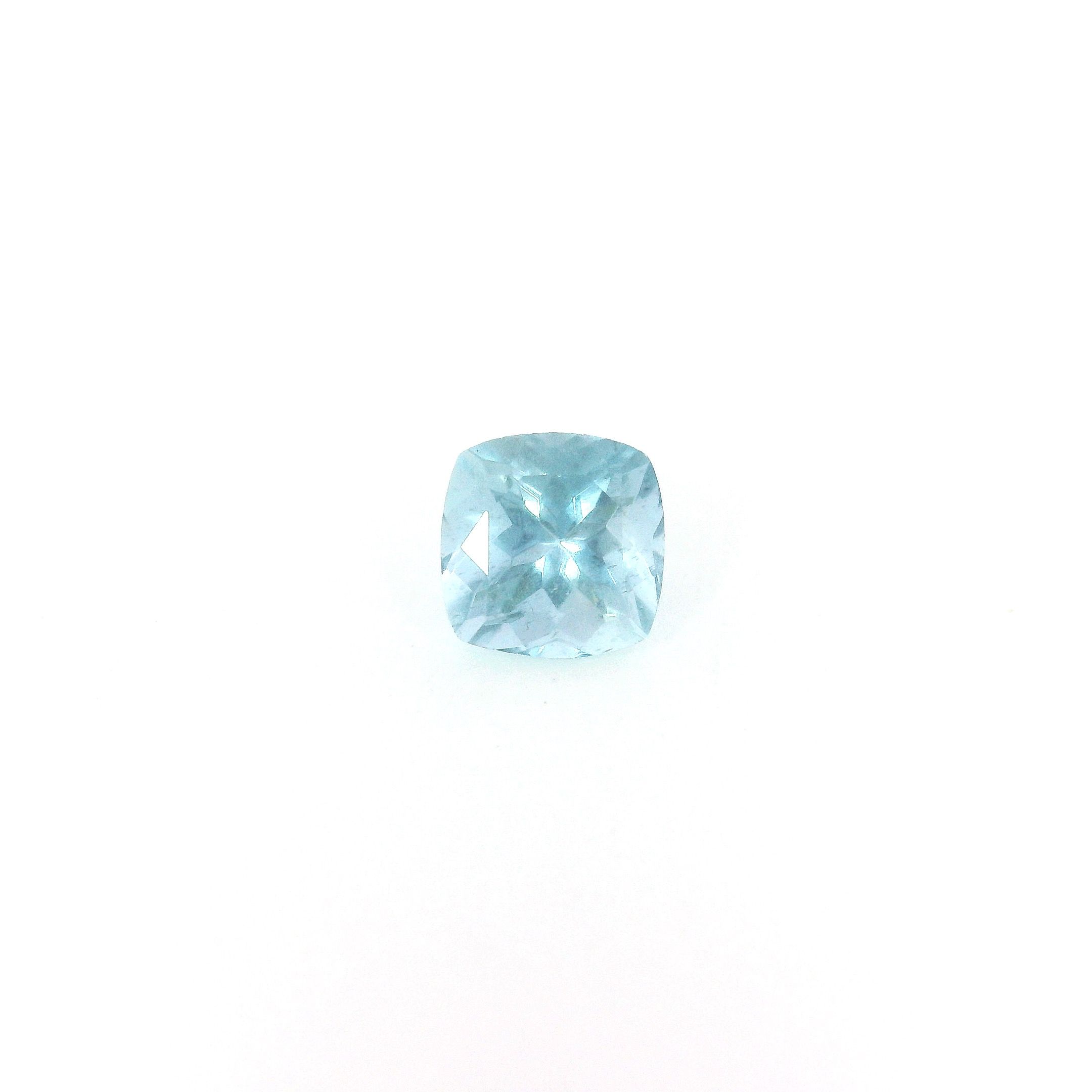 0.61 ct Cushion Blue Natural Aquamarine
