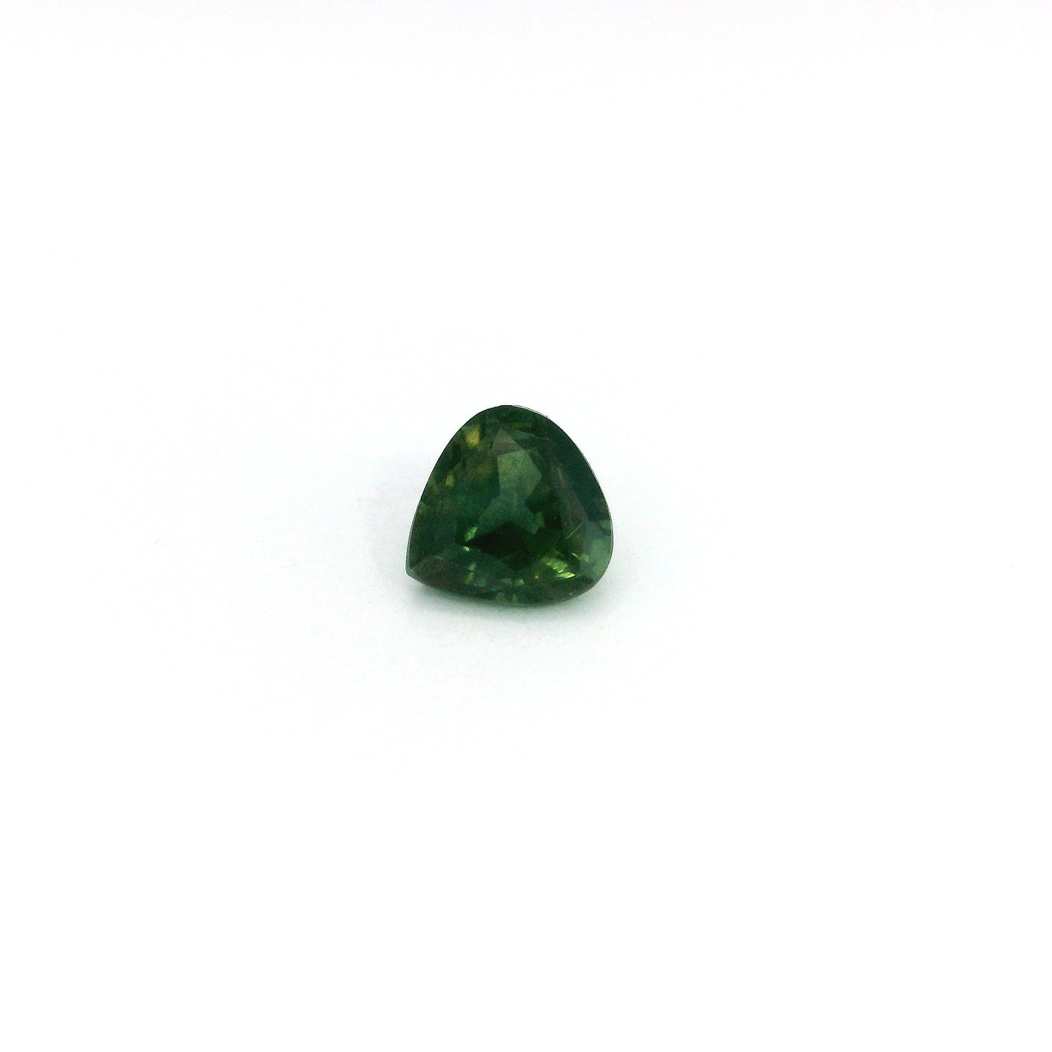 0.61 ct Pear Green Natural Sapphire