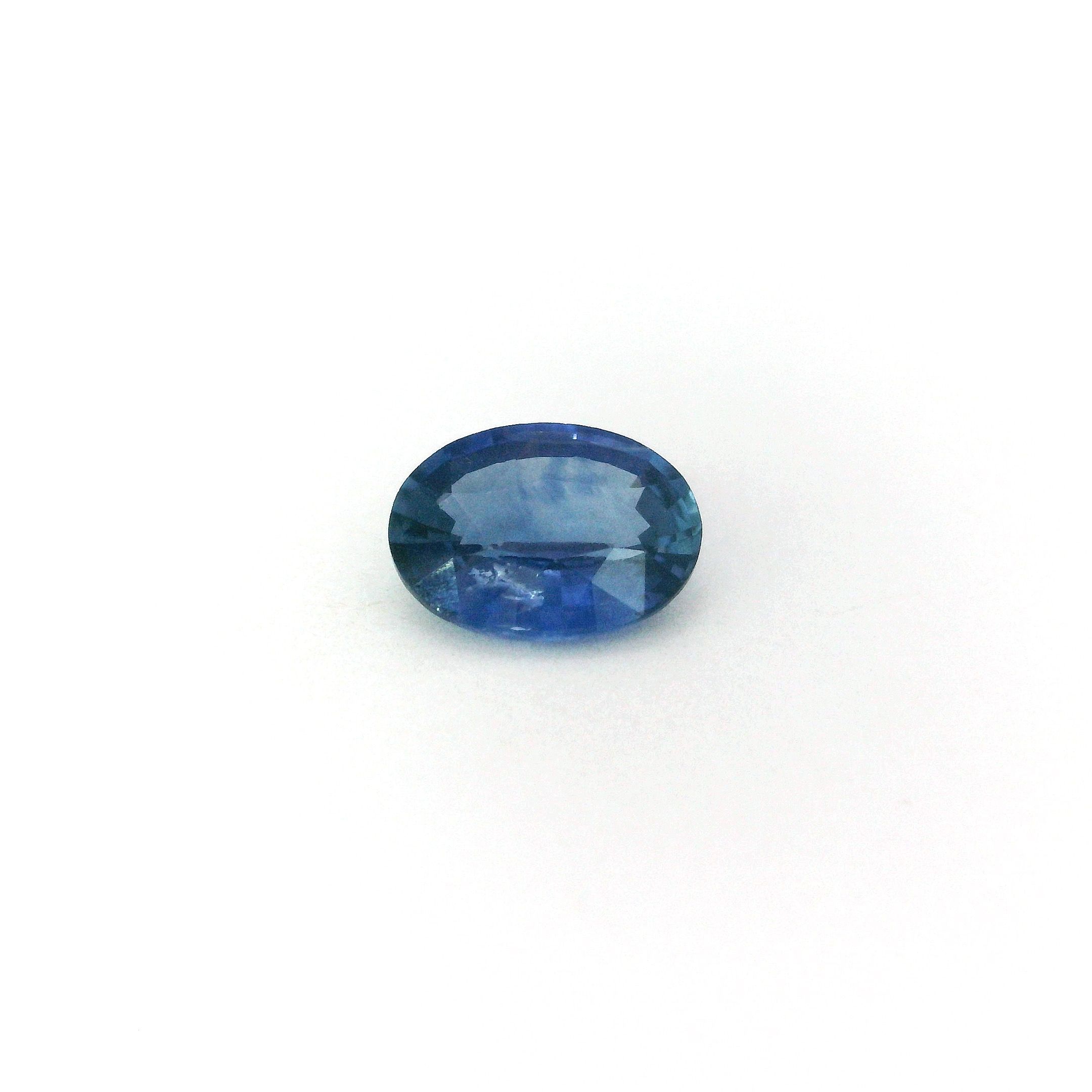1.06 ct Oval Blue Natural Sapphire