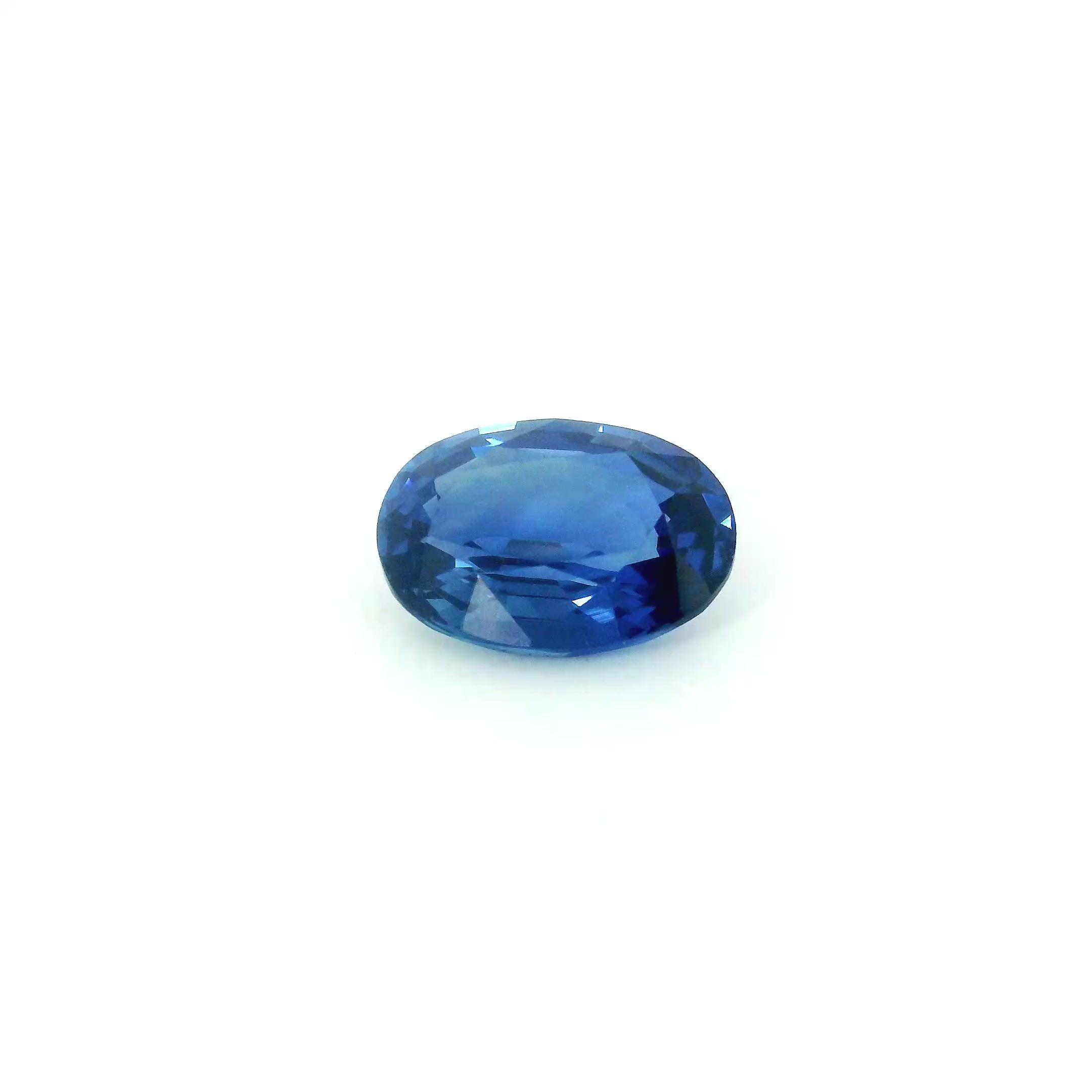 1.61 ct Oval Blue Natural Sapphire