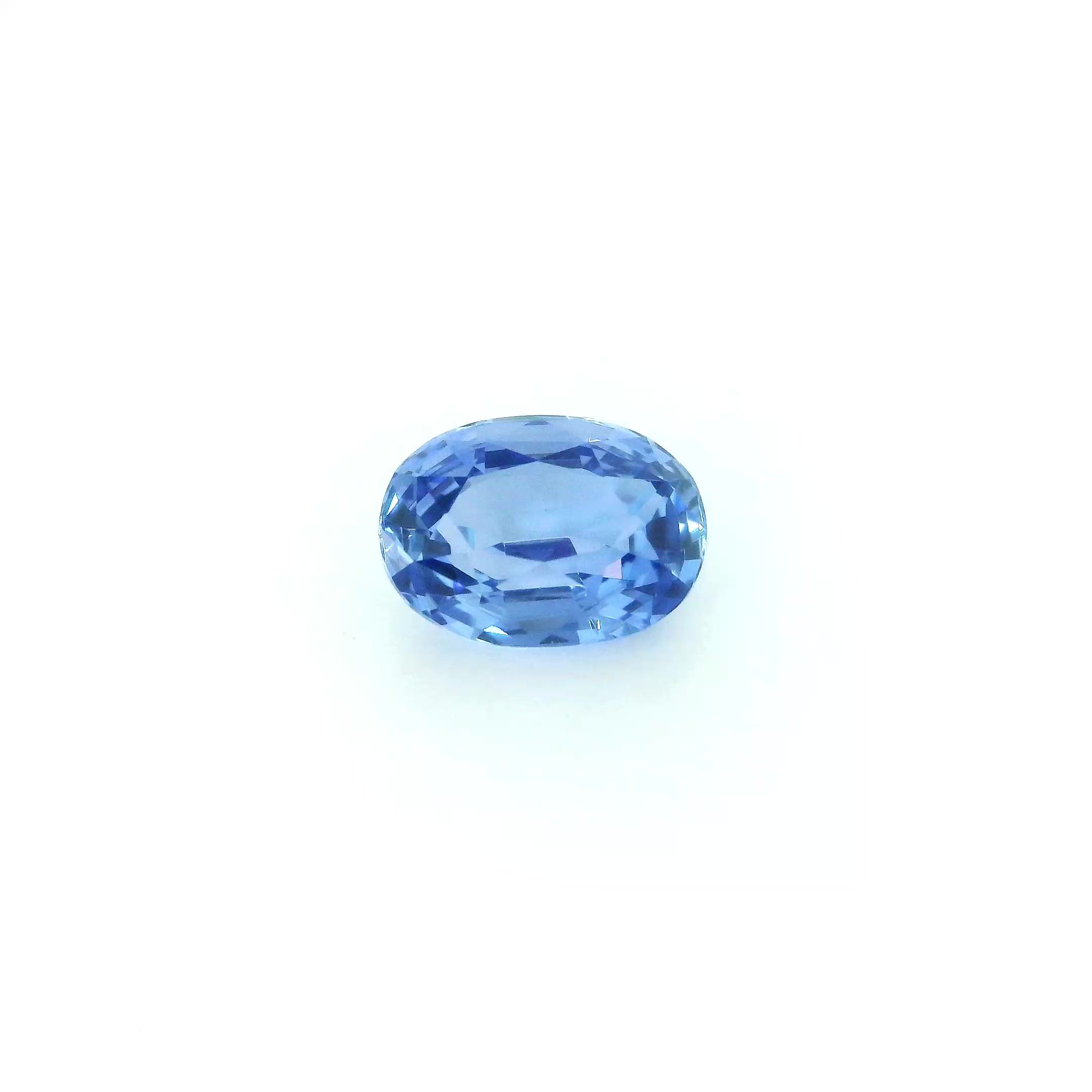 1.55 ct Oval Blue Natural Sapphire