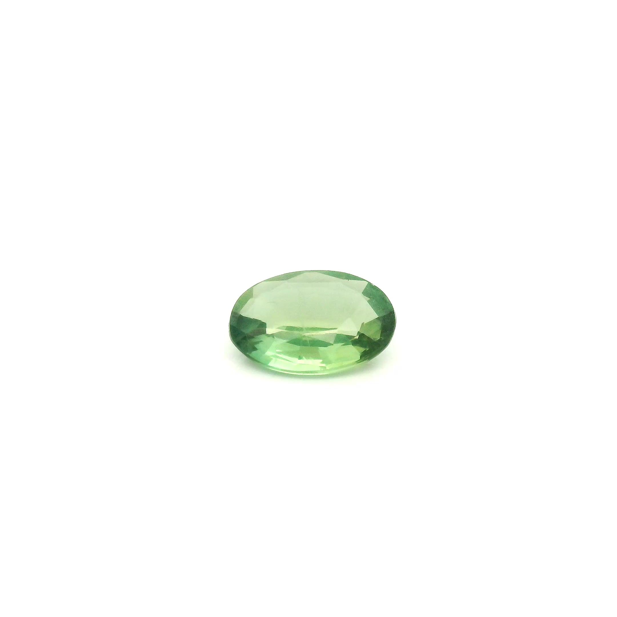 0.76 ct Oval Green Natural Sapphire