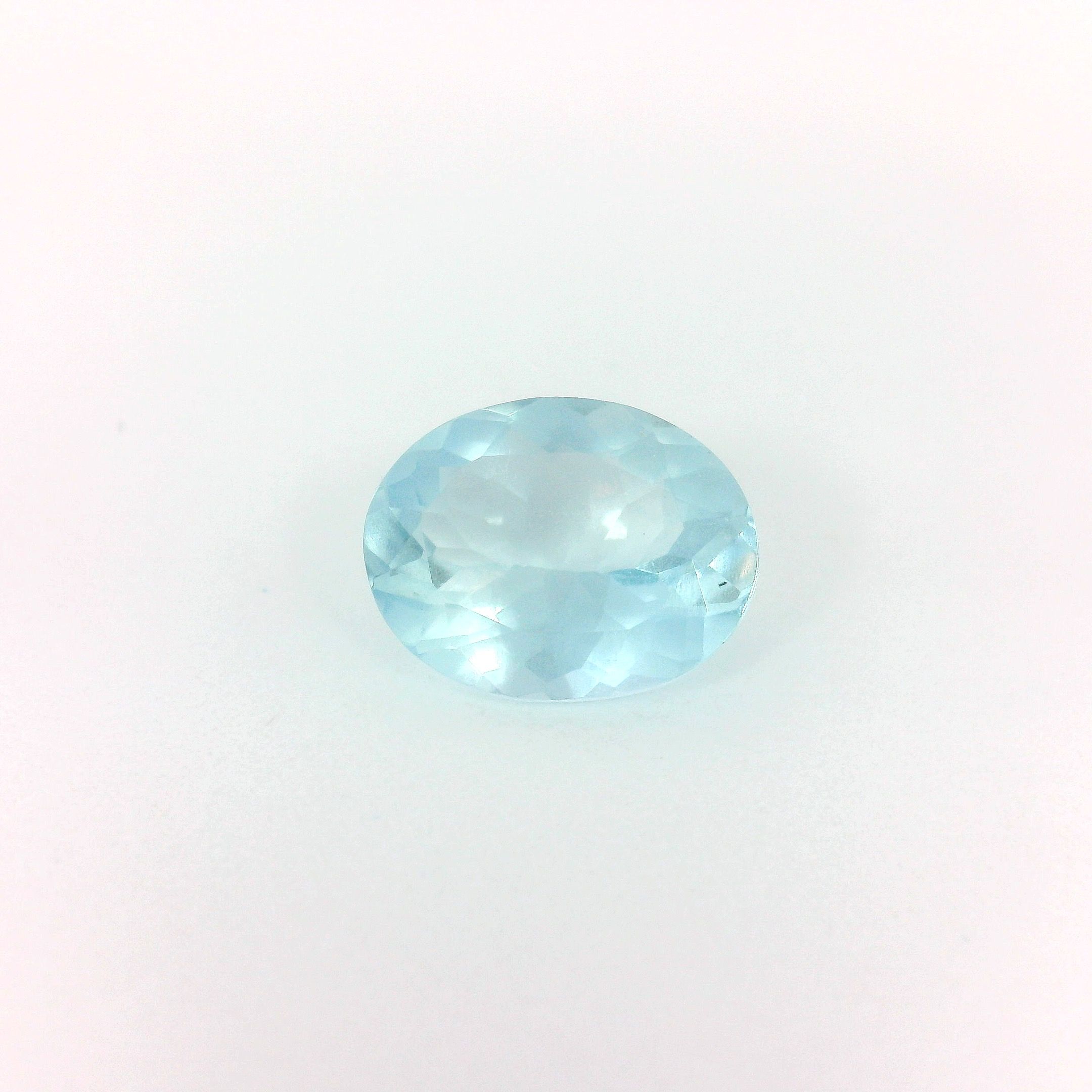 1.54 ct Oval Blue Natural Aquamarine