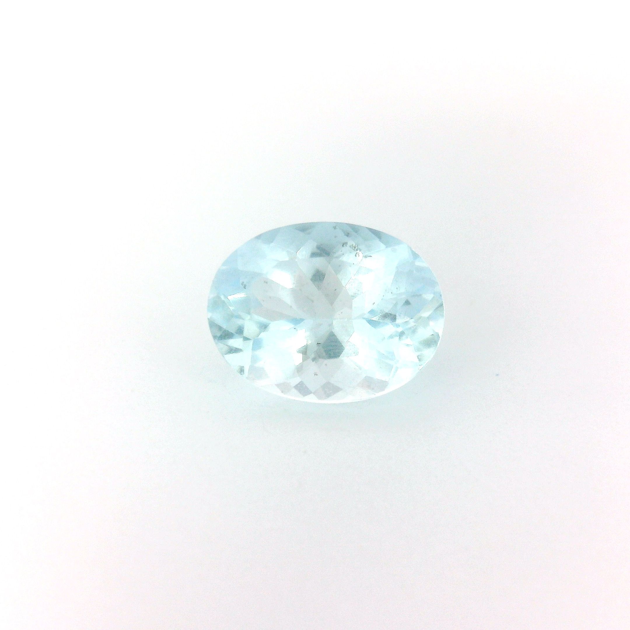 1.81 ct Oval Blue Natural Aquamarine