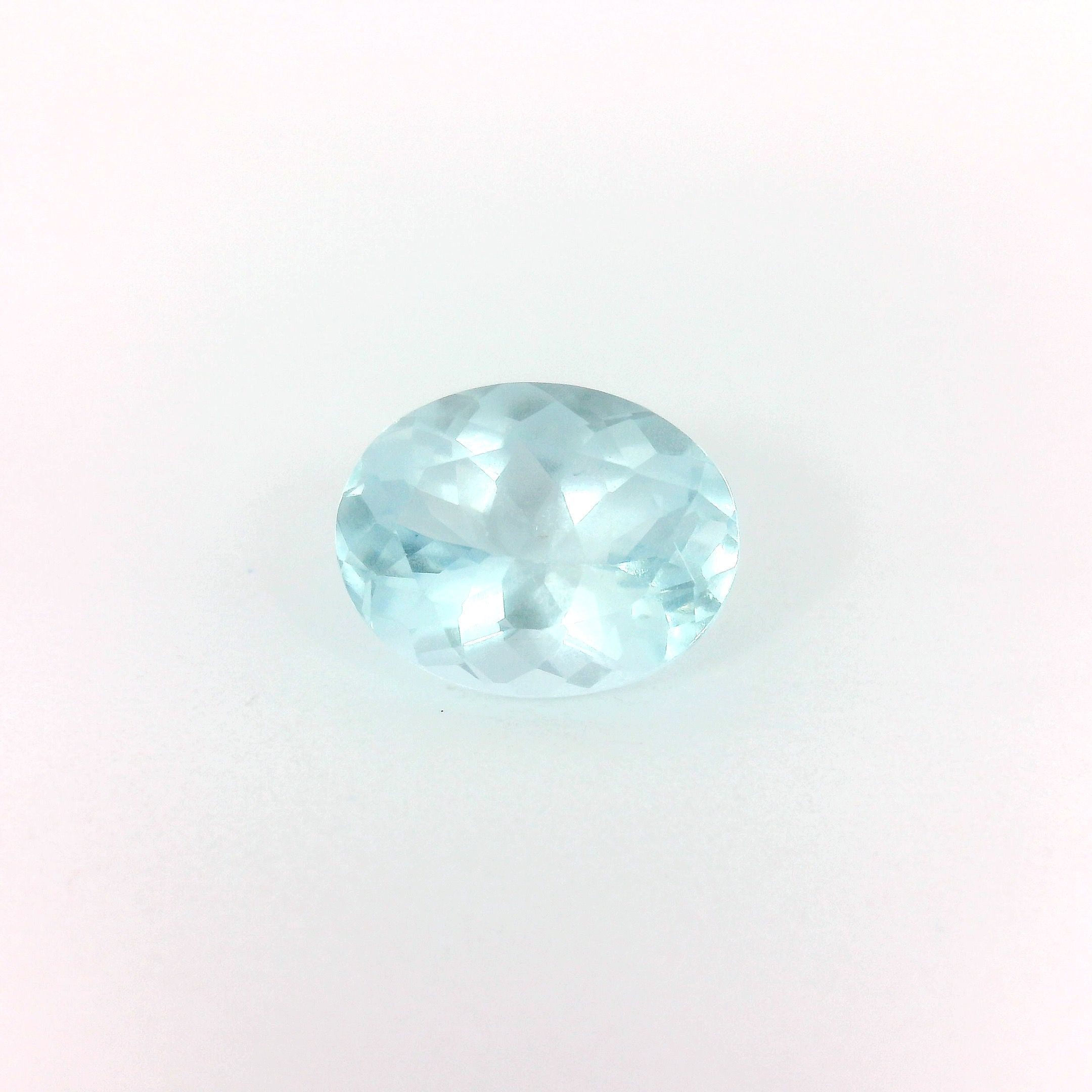 1.83 ct Oval Blue Natural Aquamarine