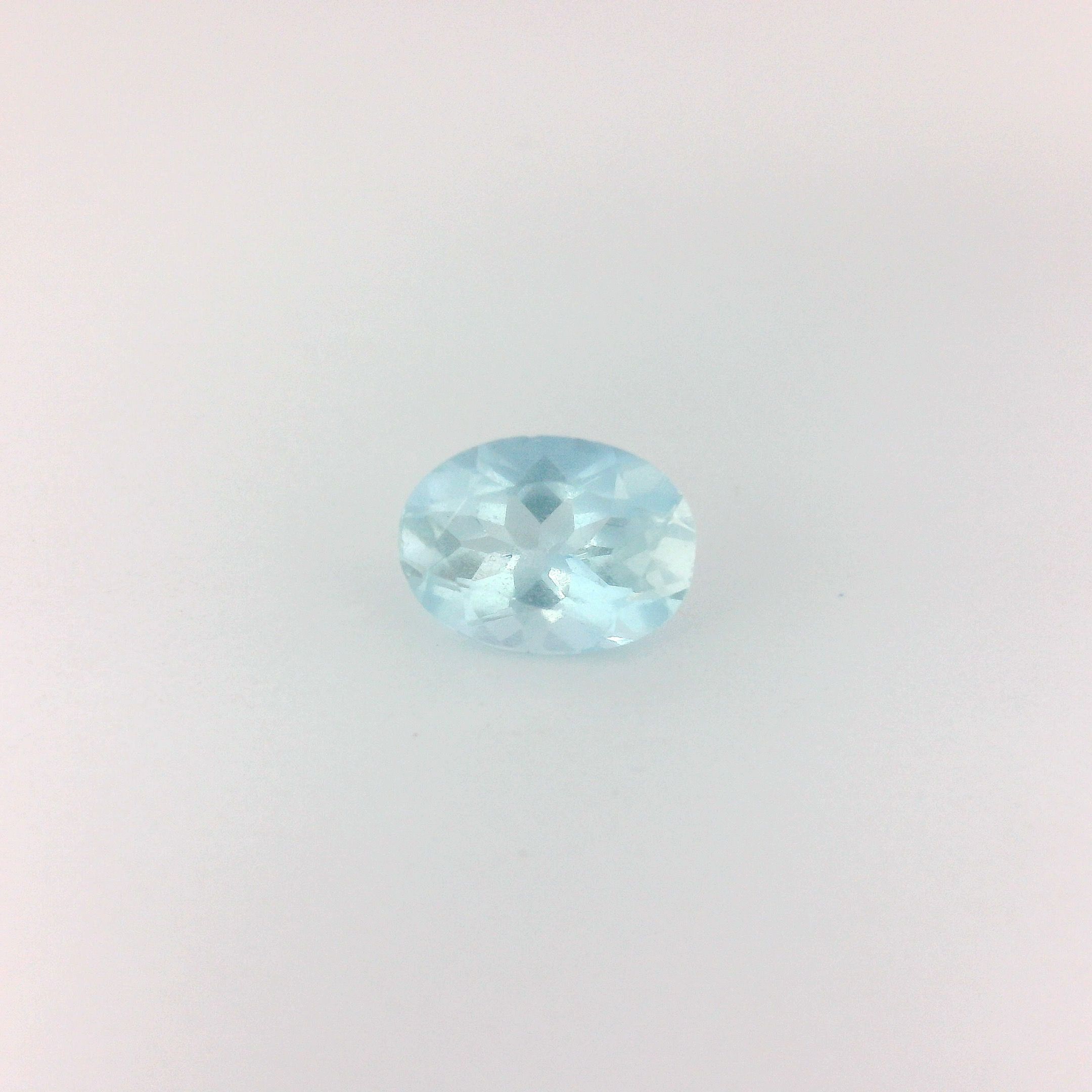 0.69 ct Oval Blue Natural Aquamarine