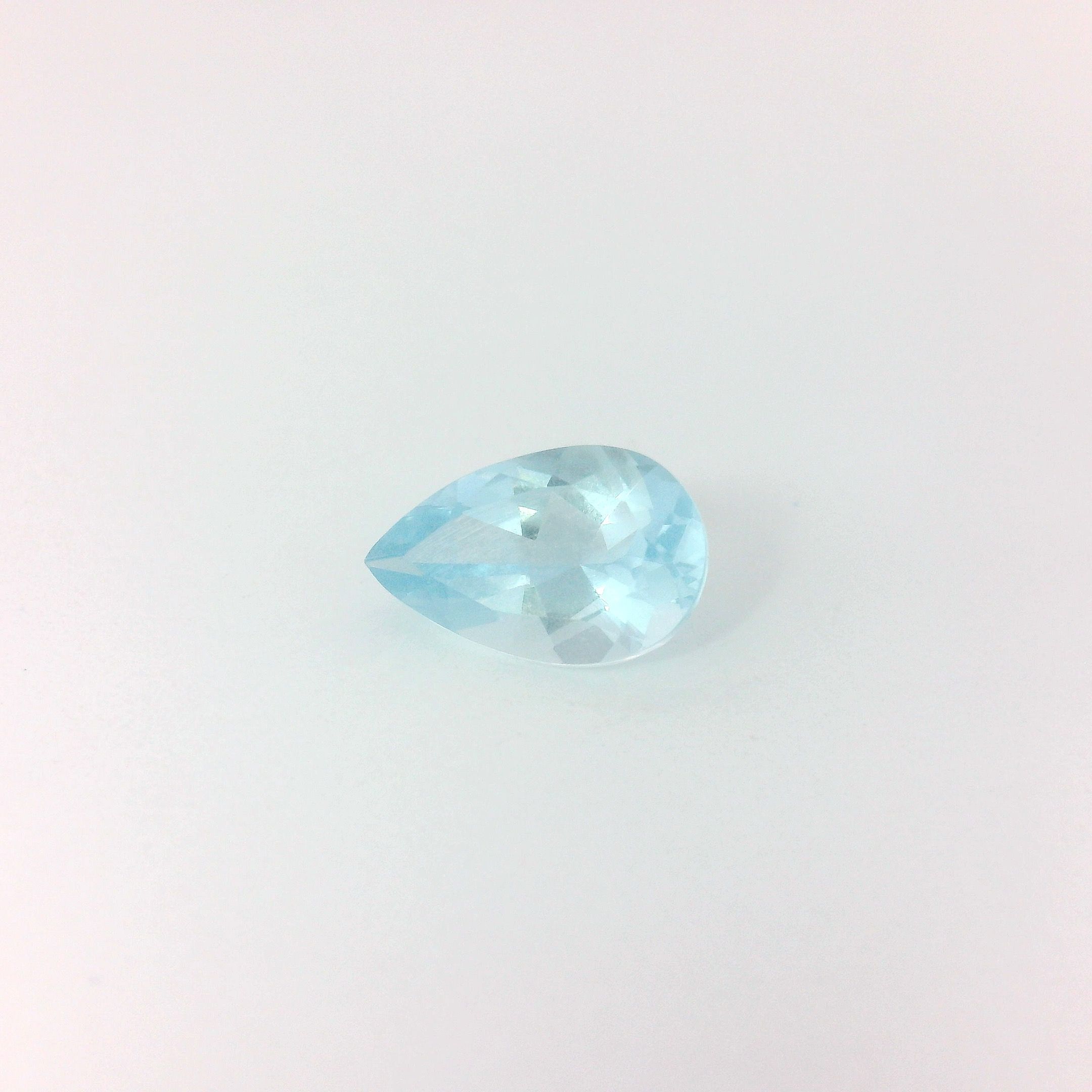 0.78 ct Pear Blue Natural Aquamarine