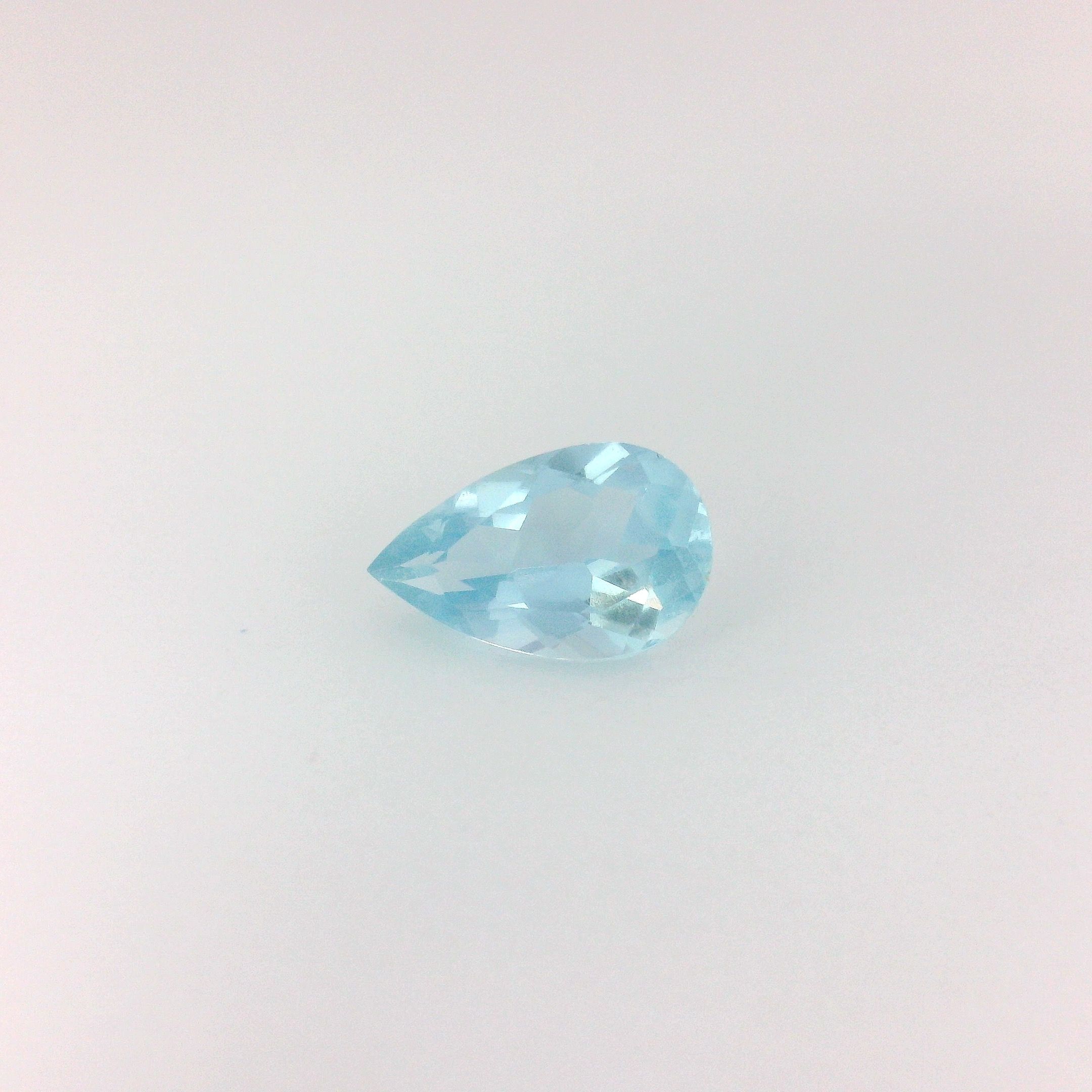 0.69 ct Pear Blue Natural Aquamarine