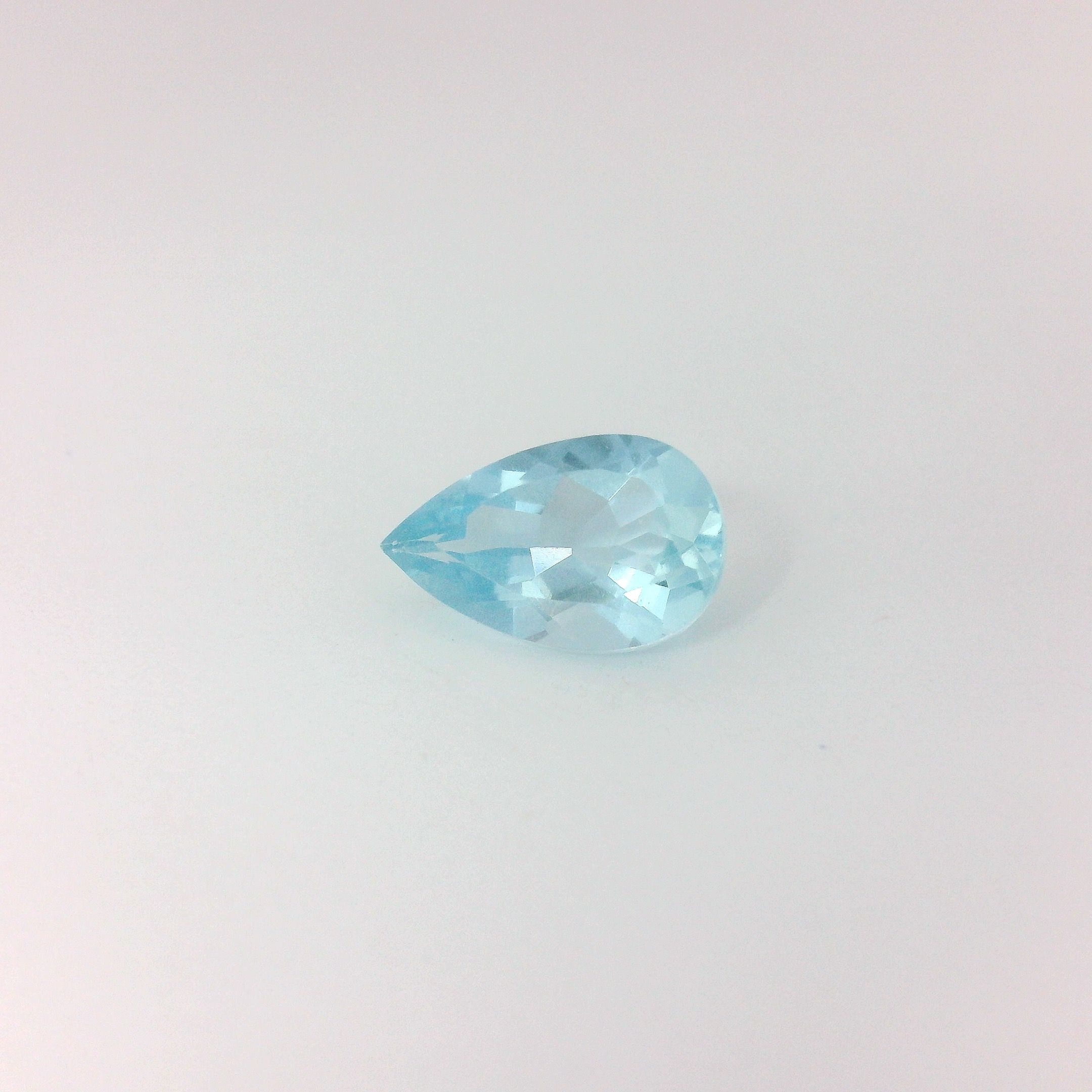 0.77 ct Pear Blue Natural Aquamarine