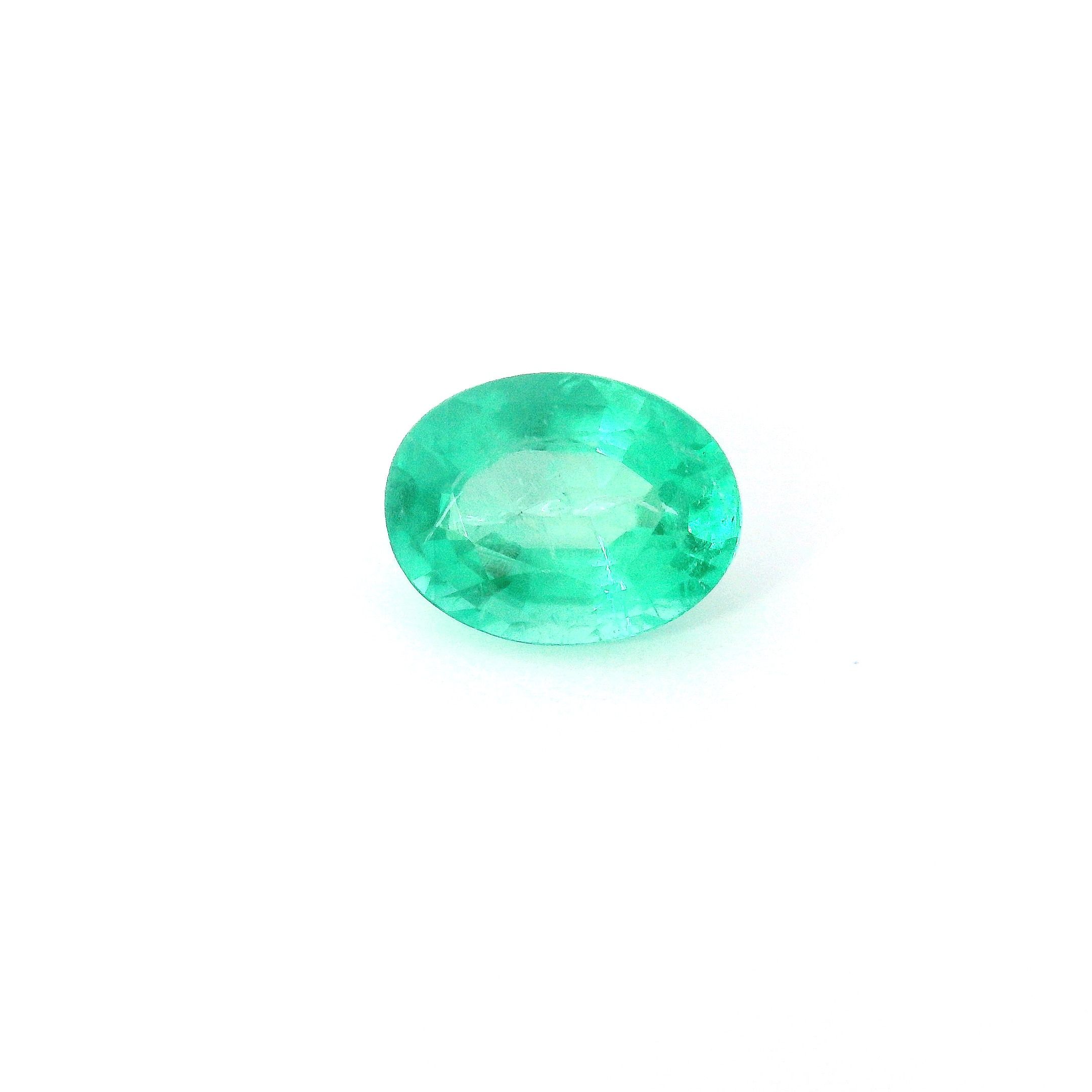 1.23 ct Oval Green Natural Emerald