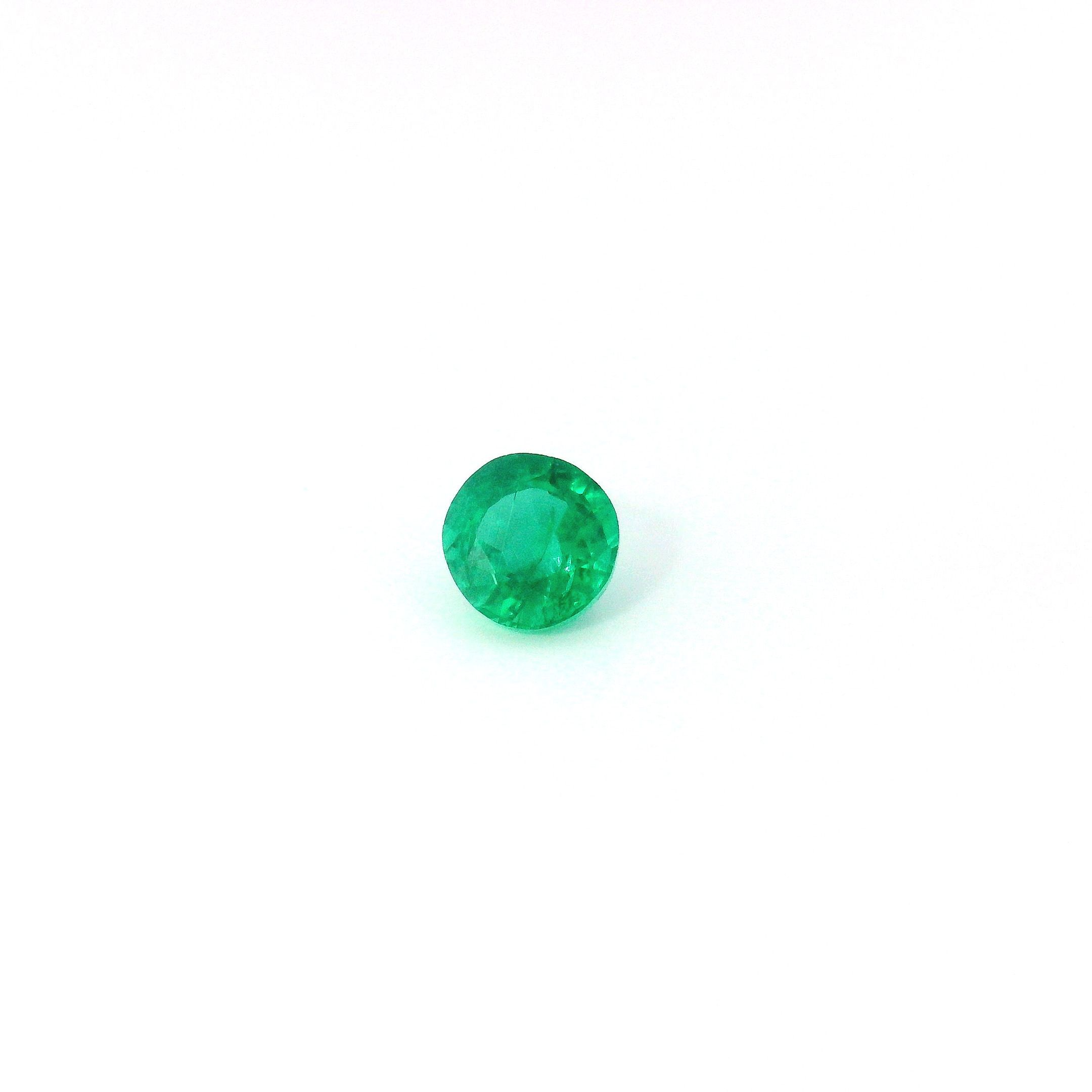 0.29 ct Round Green Natural Emerald
