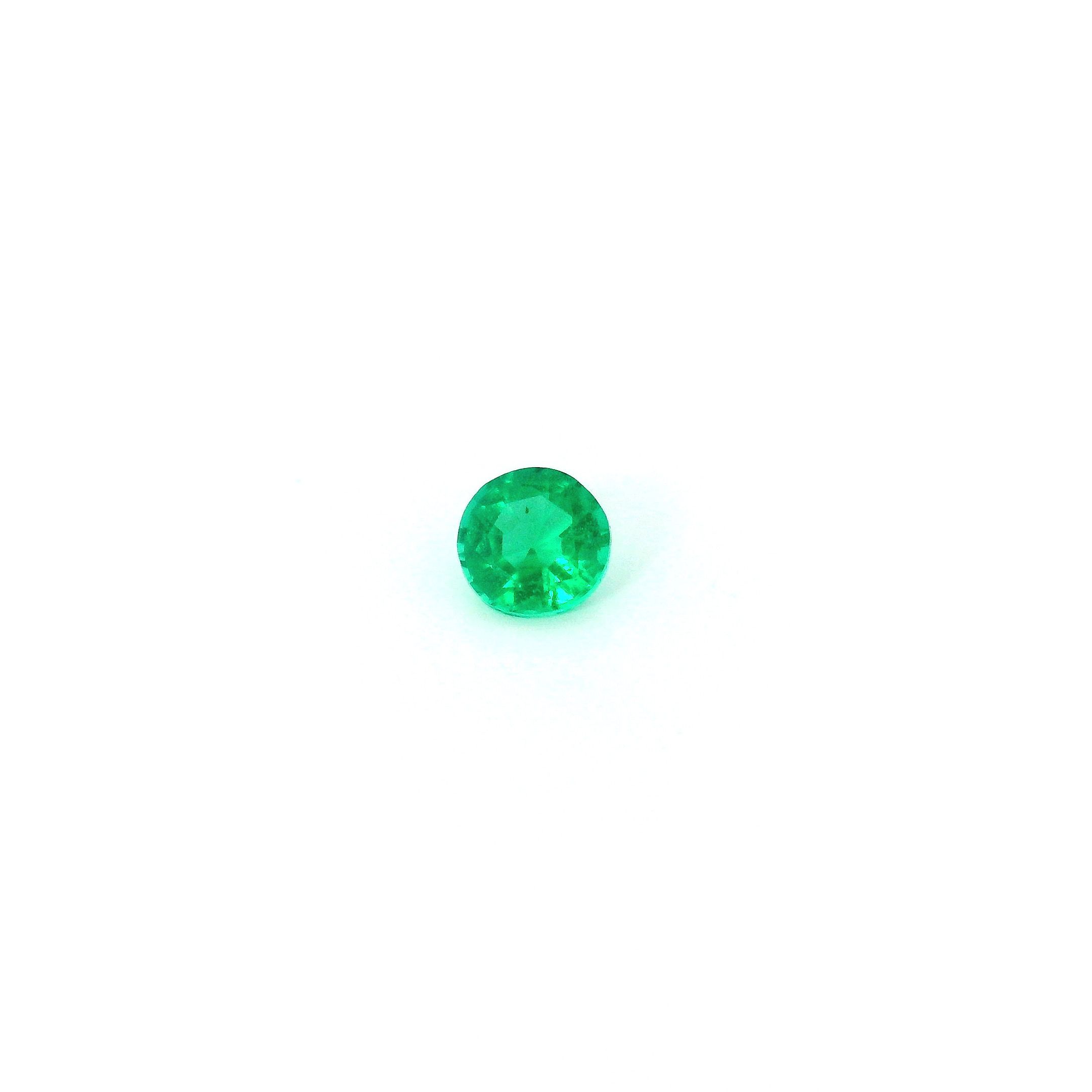 0.18 ct Round Green Natural Emerald
