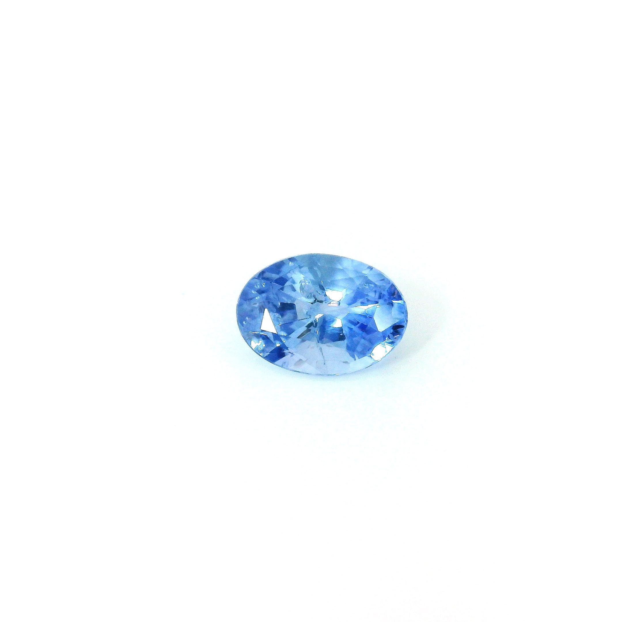 0.90 ct Oval Blue Natural Sapphire