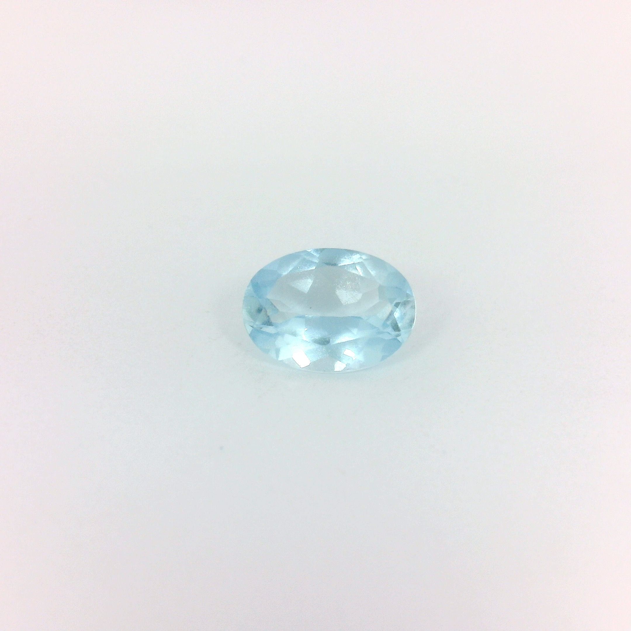 0.68 ct Oval Blue Natural Aquamarine