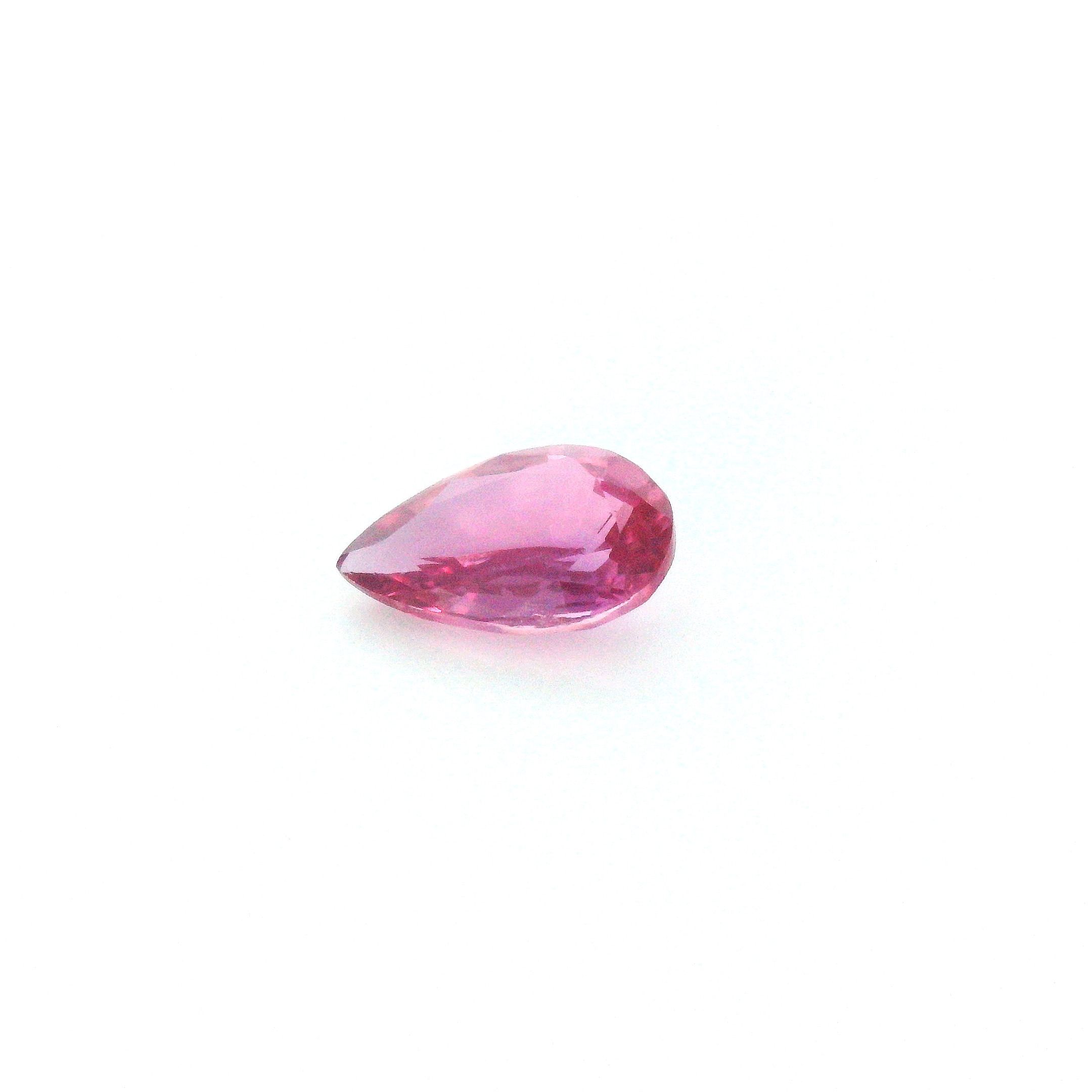 0.94 ct Pear Pink Natural Sapphire