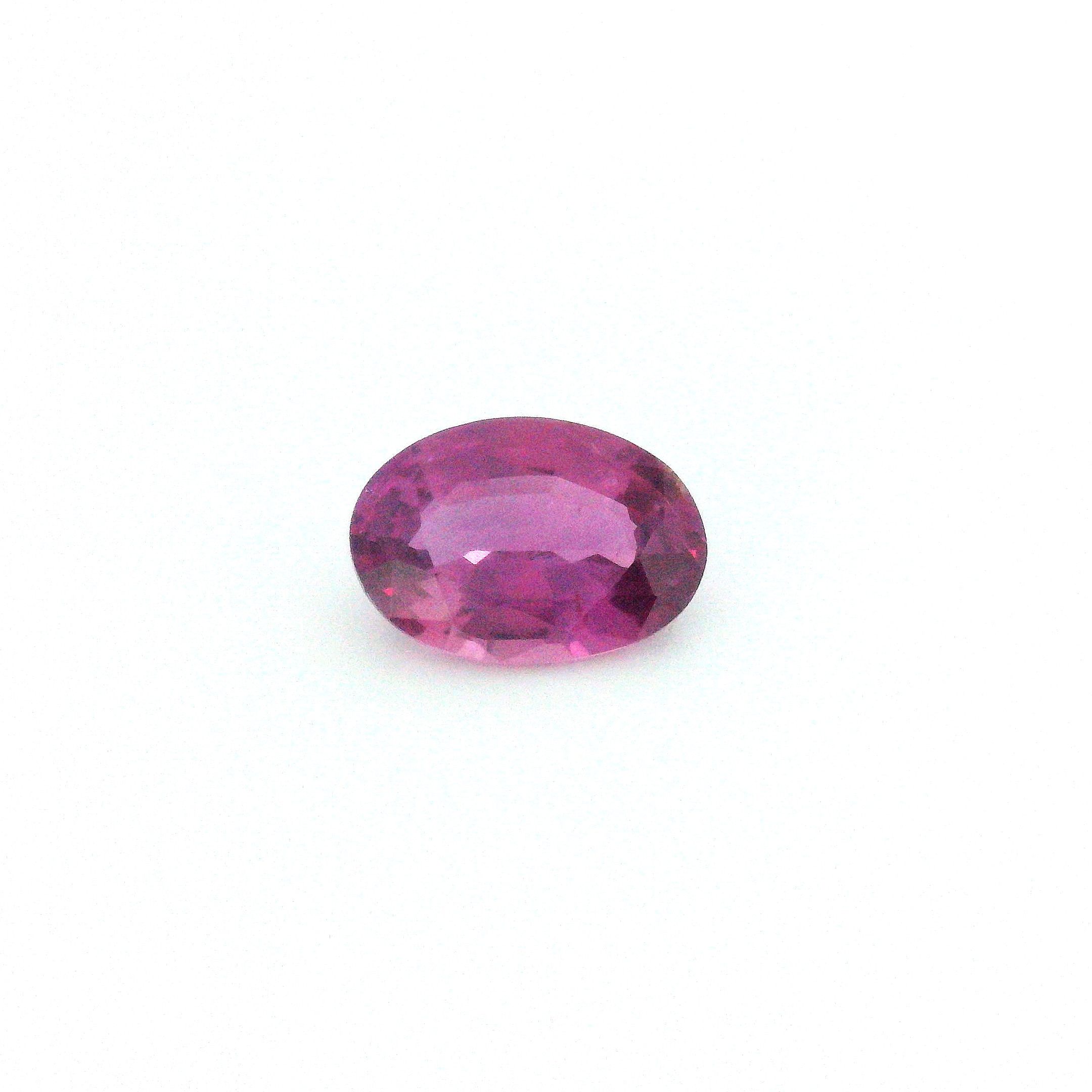 1.33 ct Oval Pink Natural Sapphire